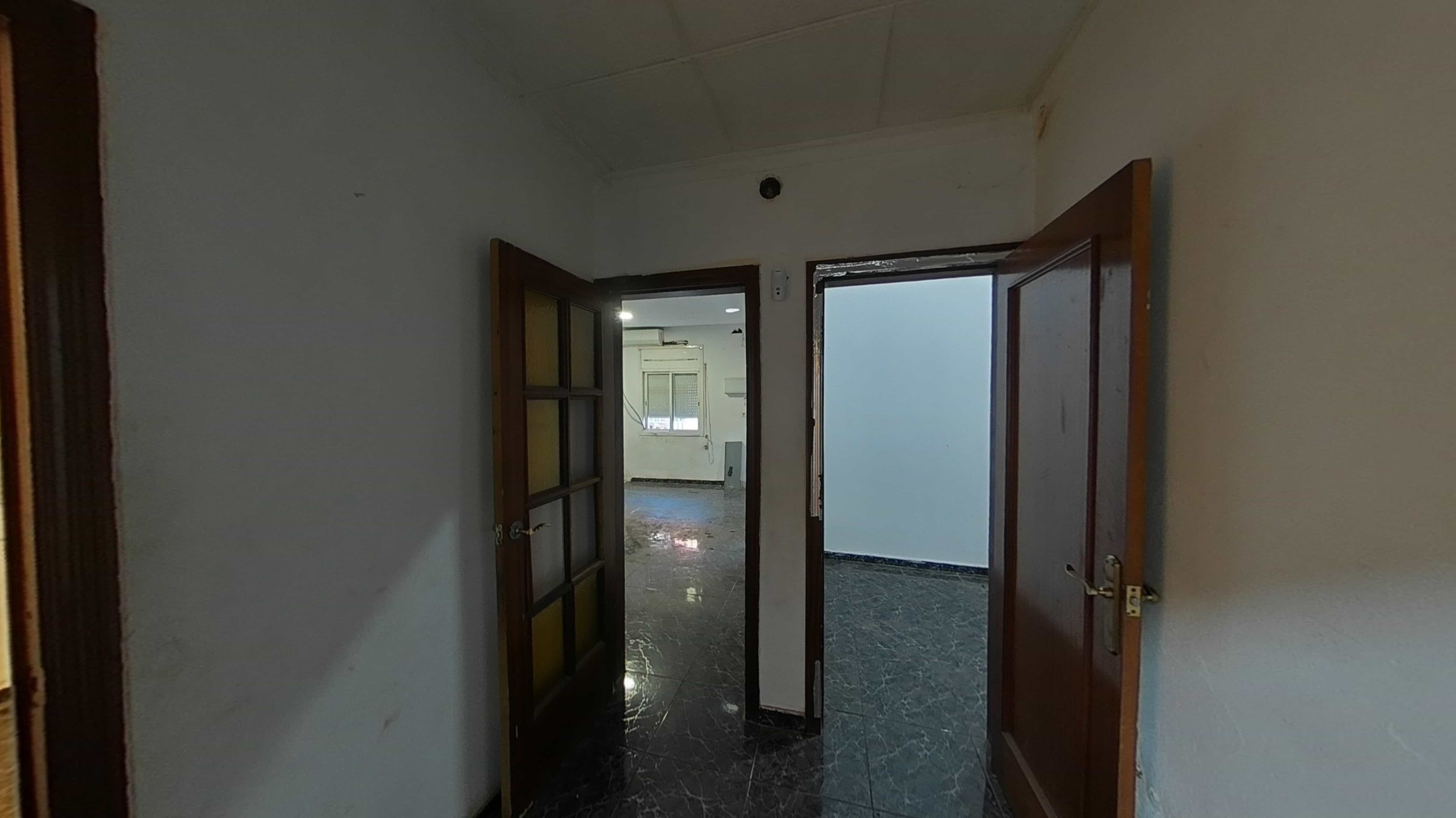 Chalet adosado en venta en calle Sagunt