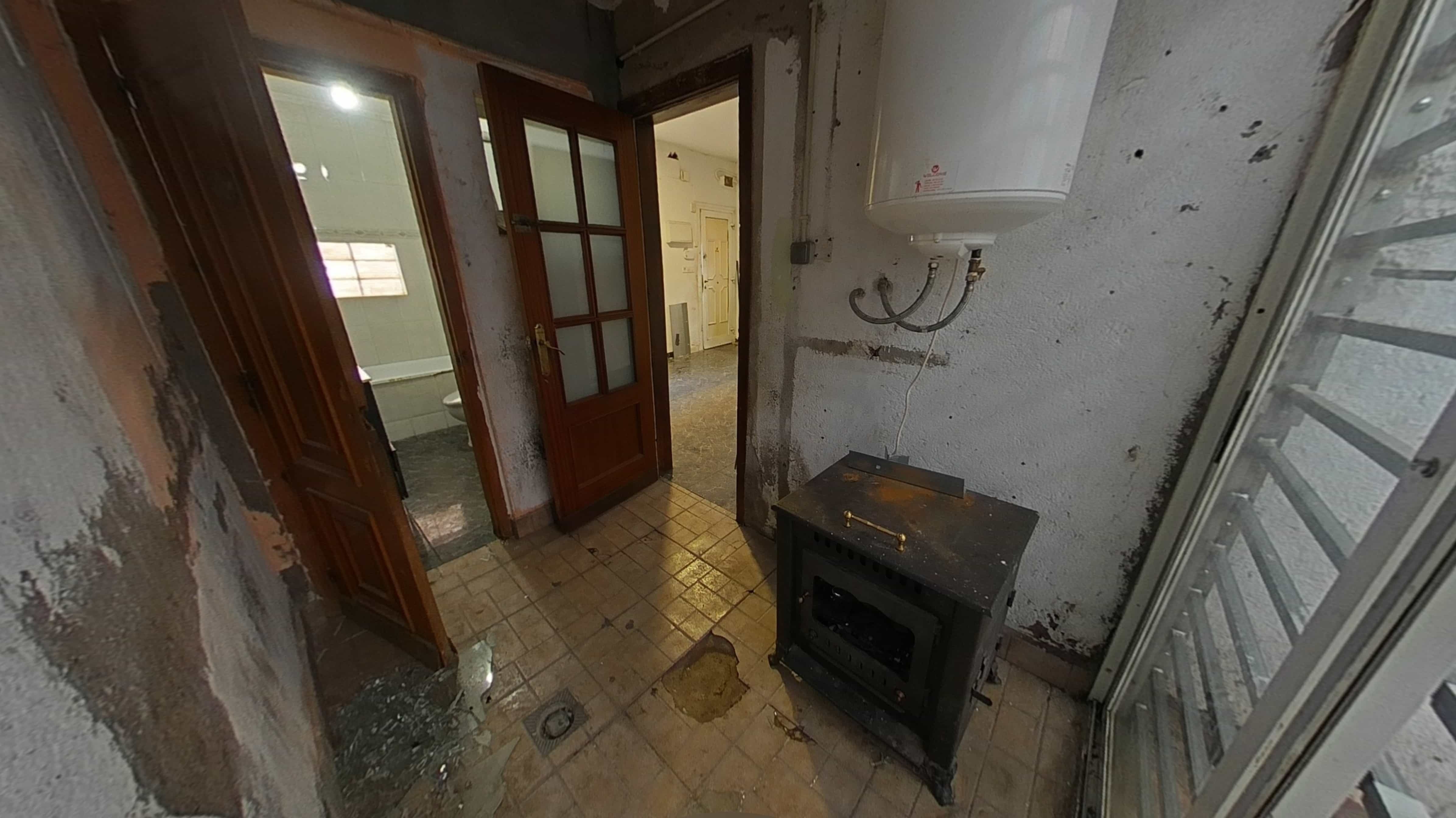 Chalet adosado en venta en calle Sagunt