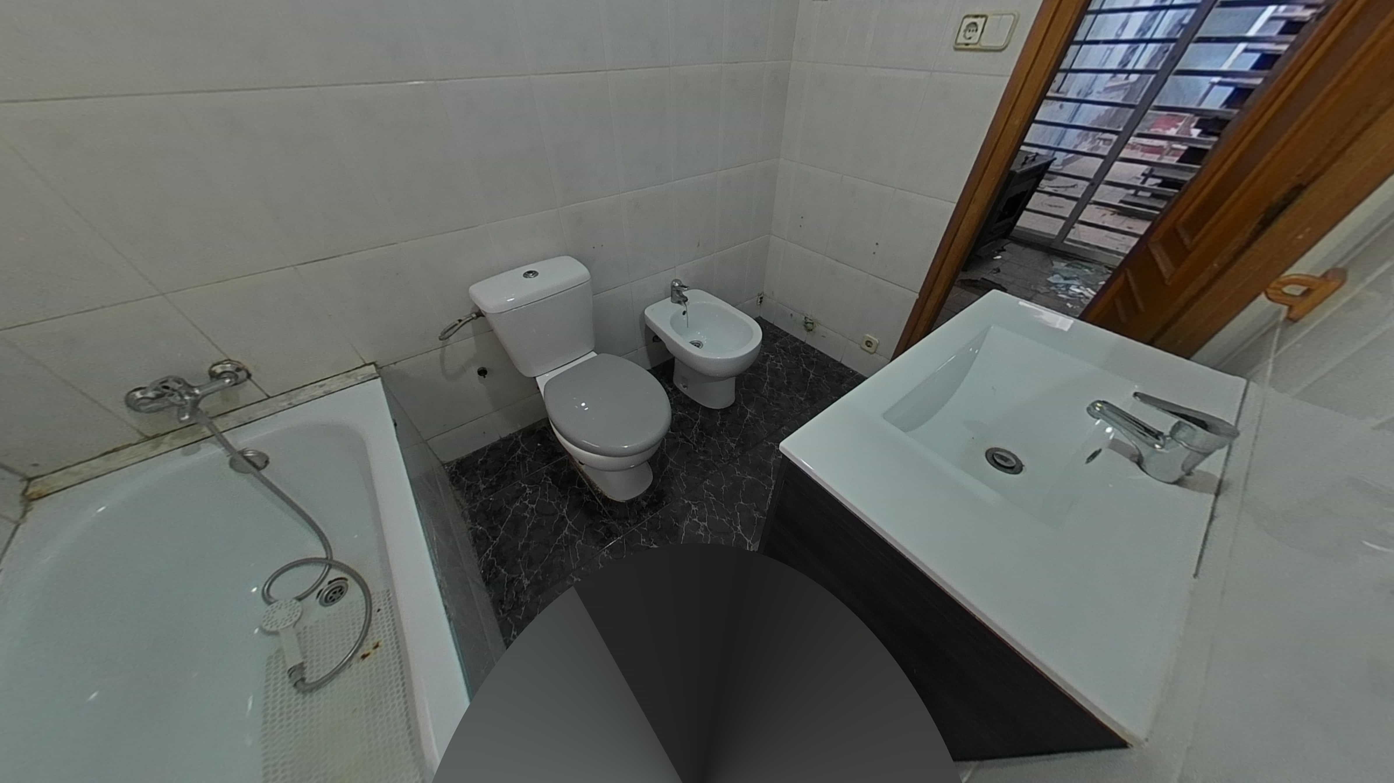 Chalet adosado en venta en calle Sagunt