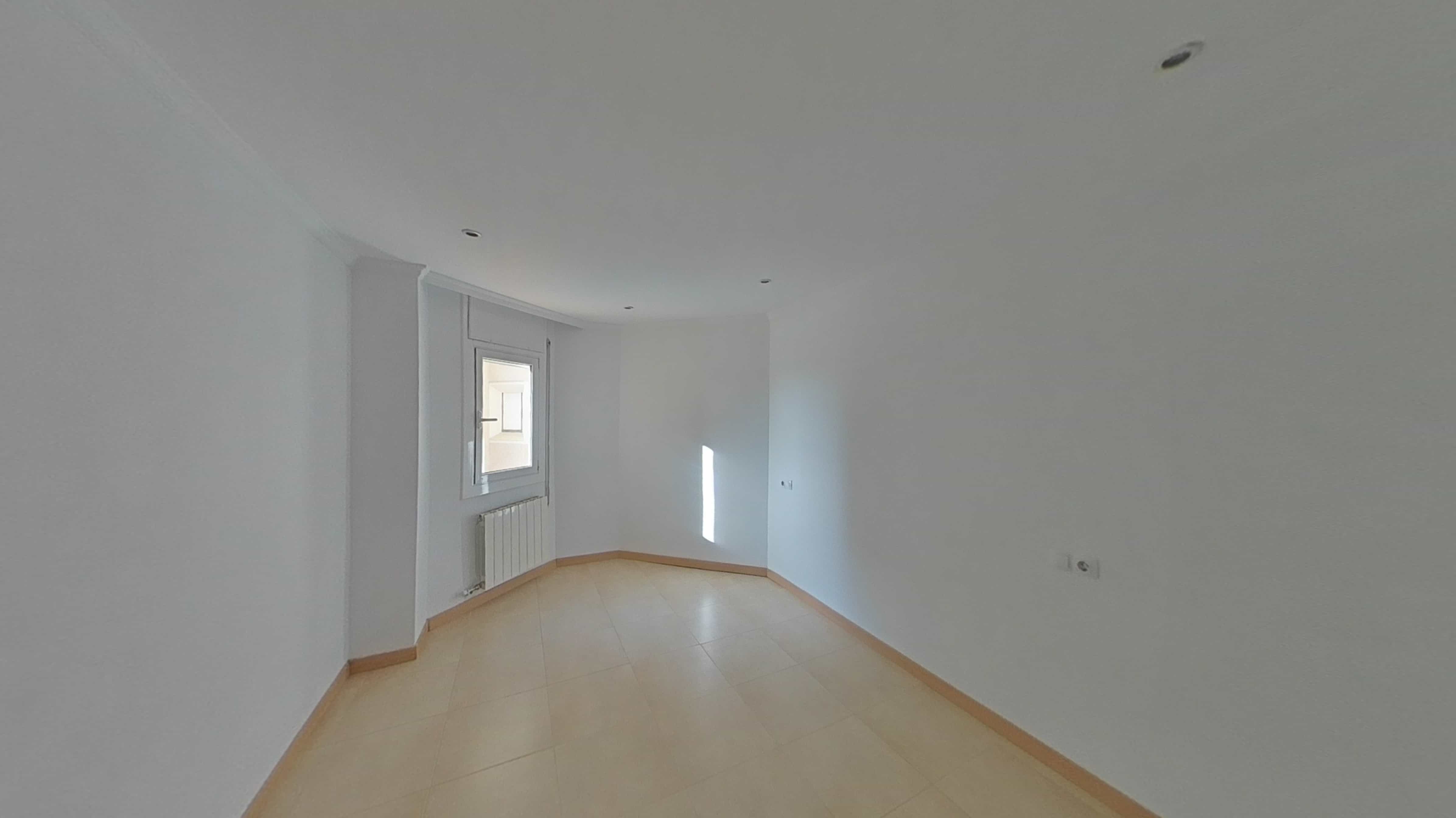 Flat for sale in avda Pau Casals