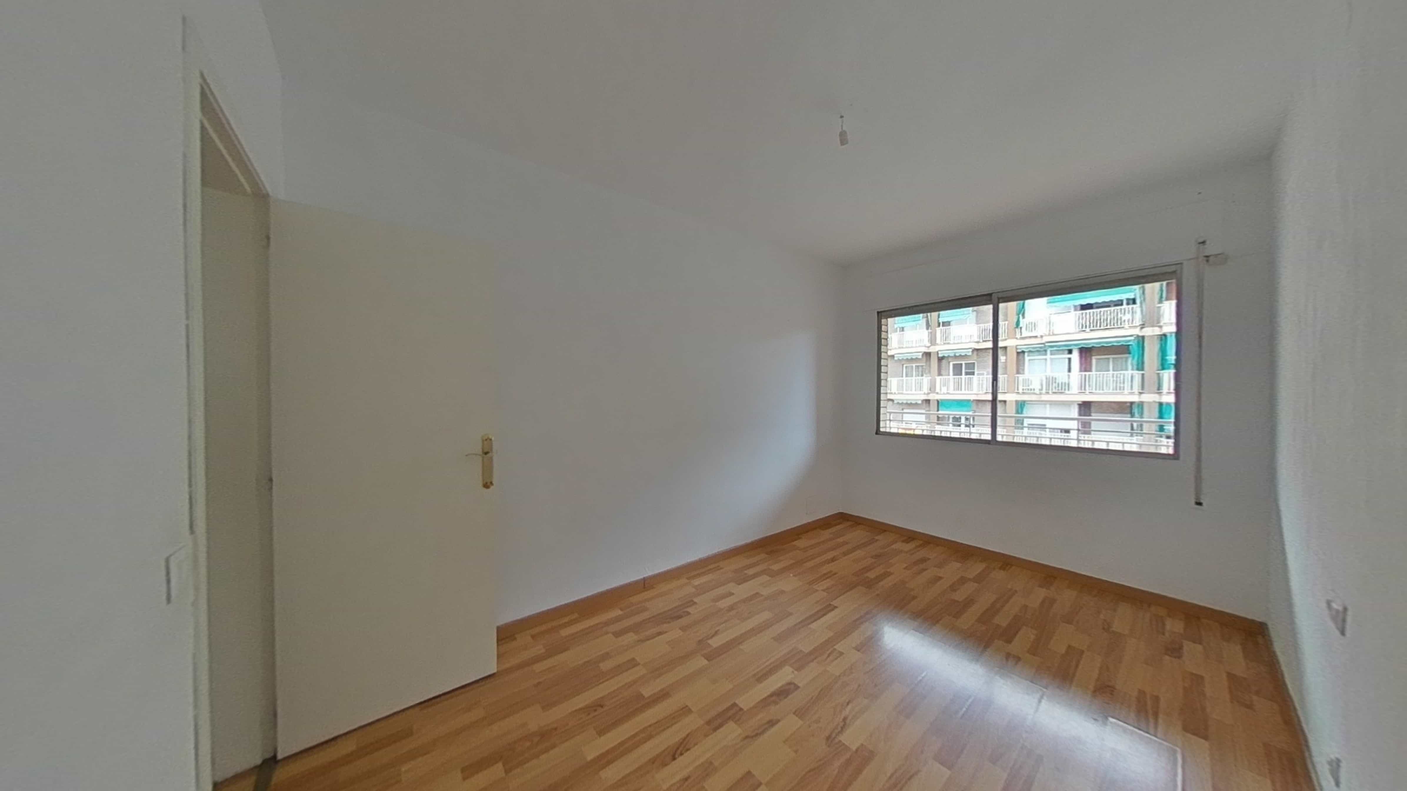 Piso en venta en calle Miguel Hernandez