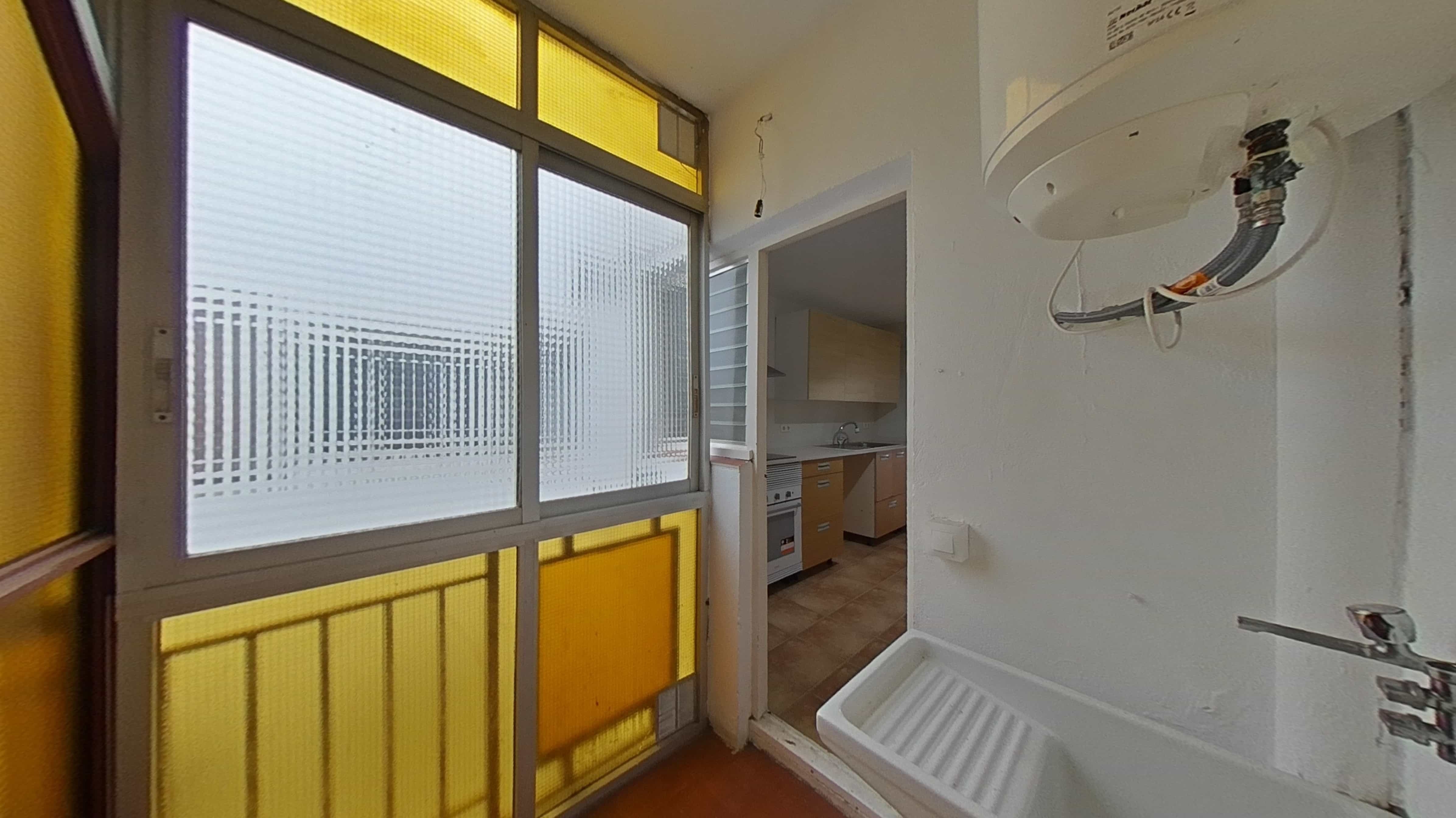 Piso en venta en calle Miguel Hernandez