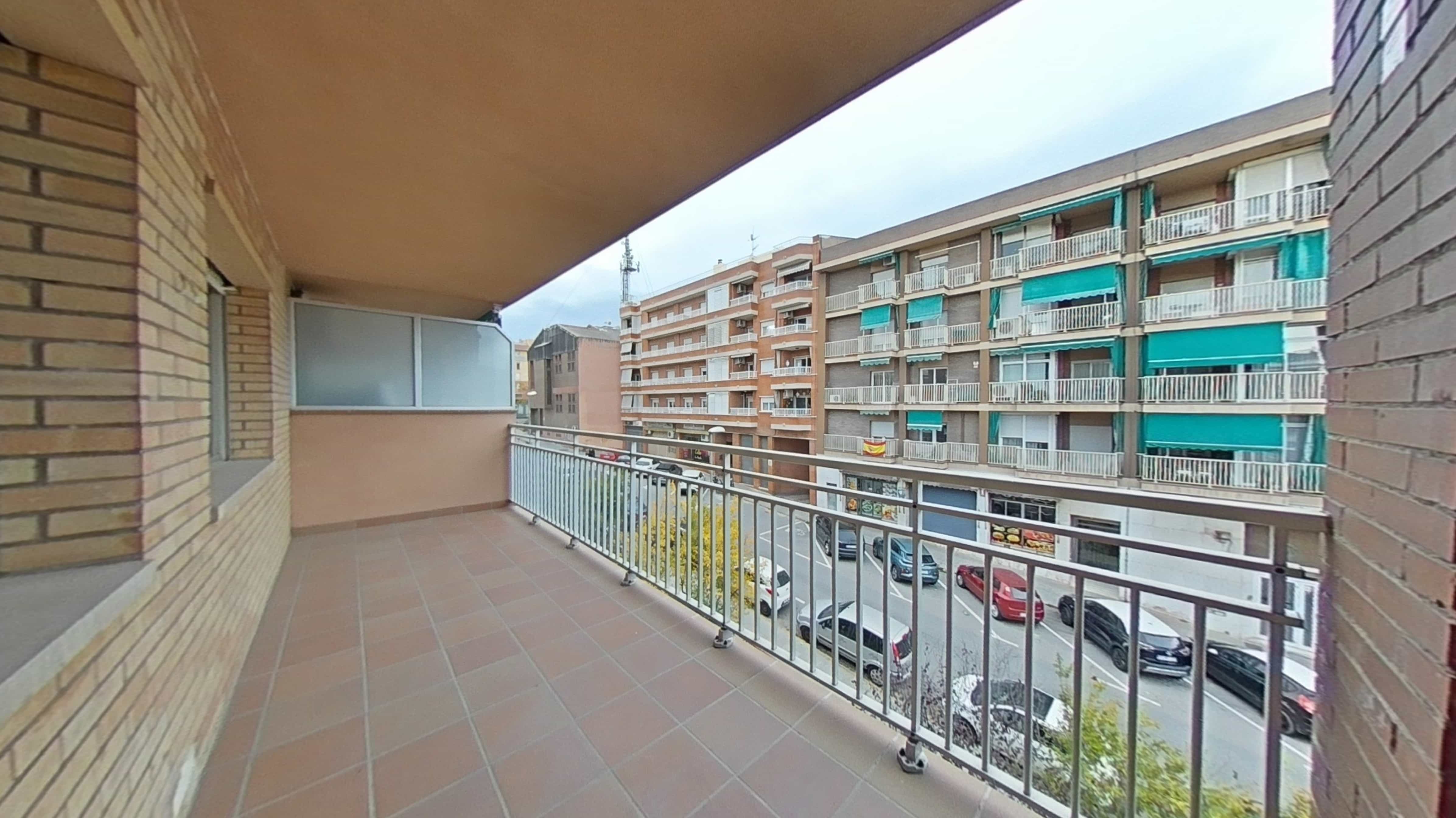 Piso en venta en calle Miguel Hernandez