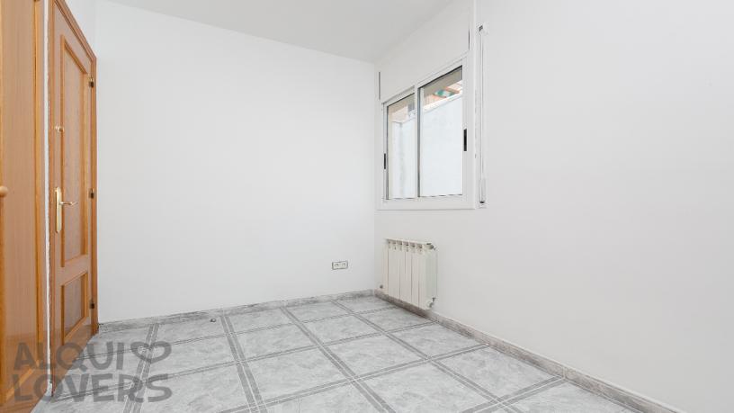 Chalet adosado en venta en calle Lleo