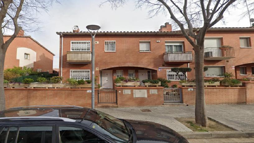 Chalet adosado en venta en calle Bosc del Mirapeix