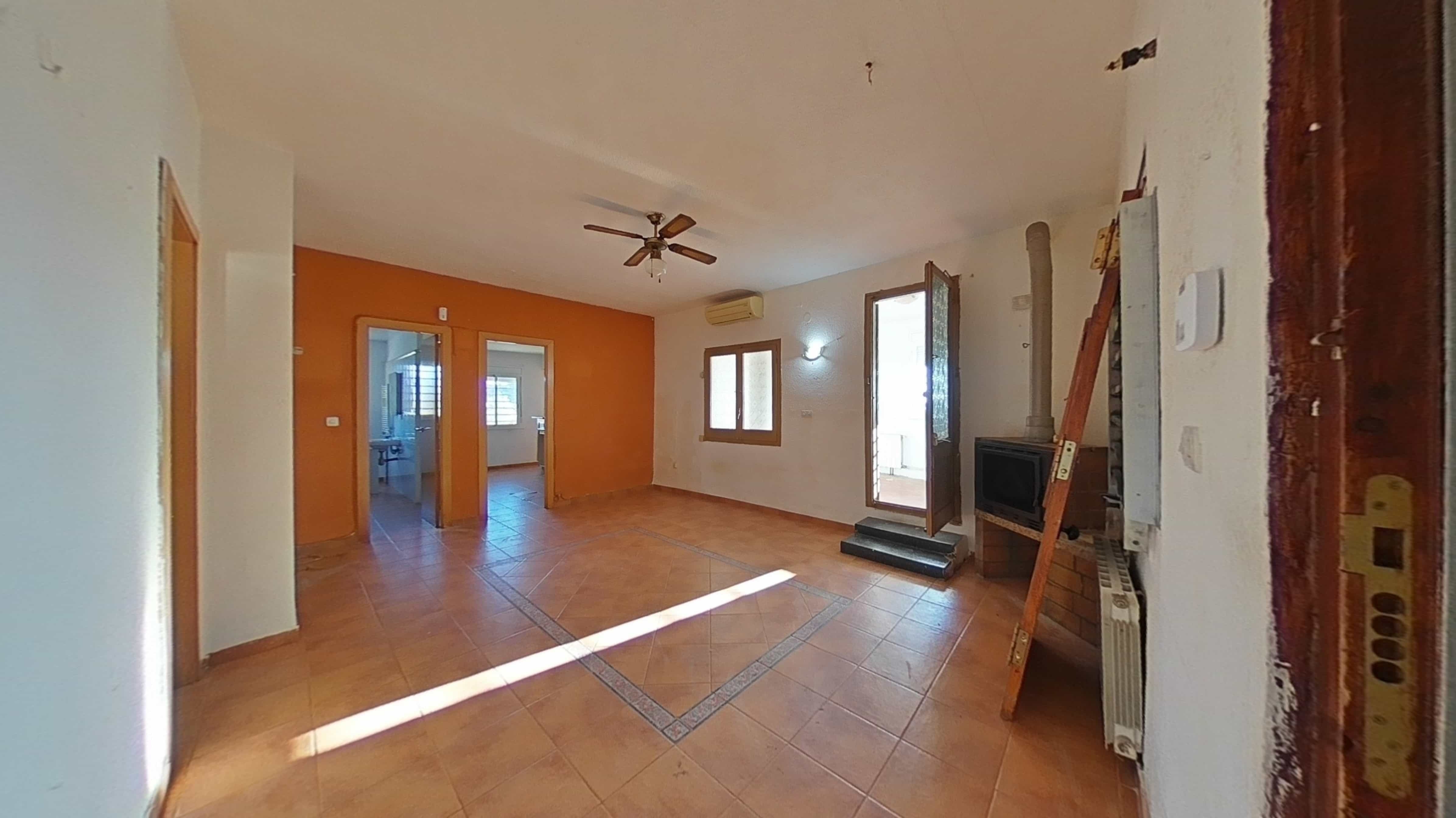 Chalet adosado en venta en calle Can Xicarro