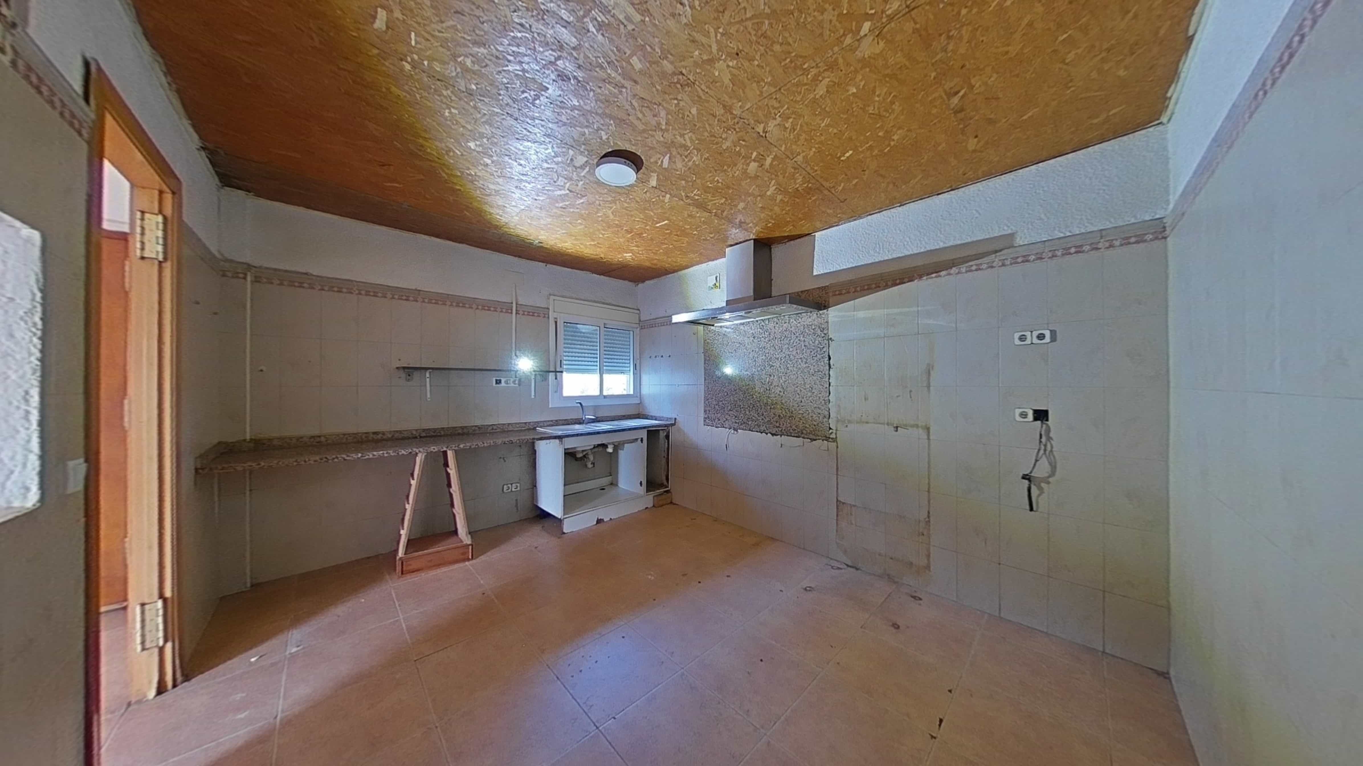 Chalet adosado en venta en calle Can Xicarro