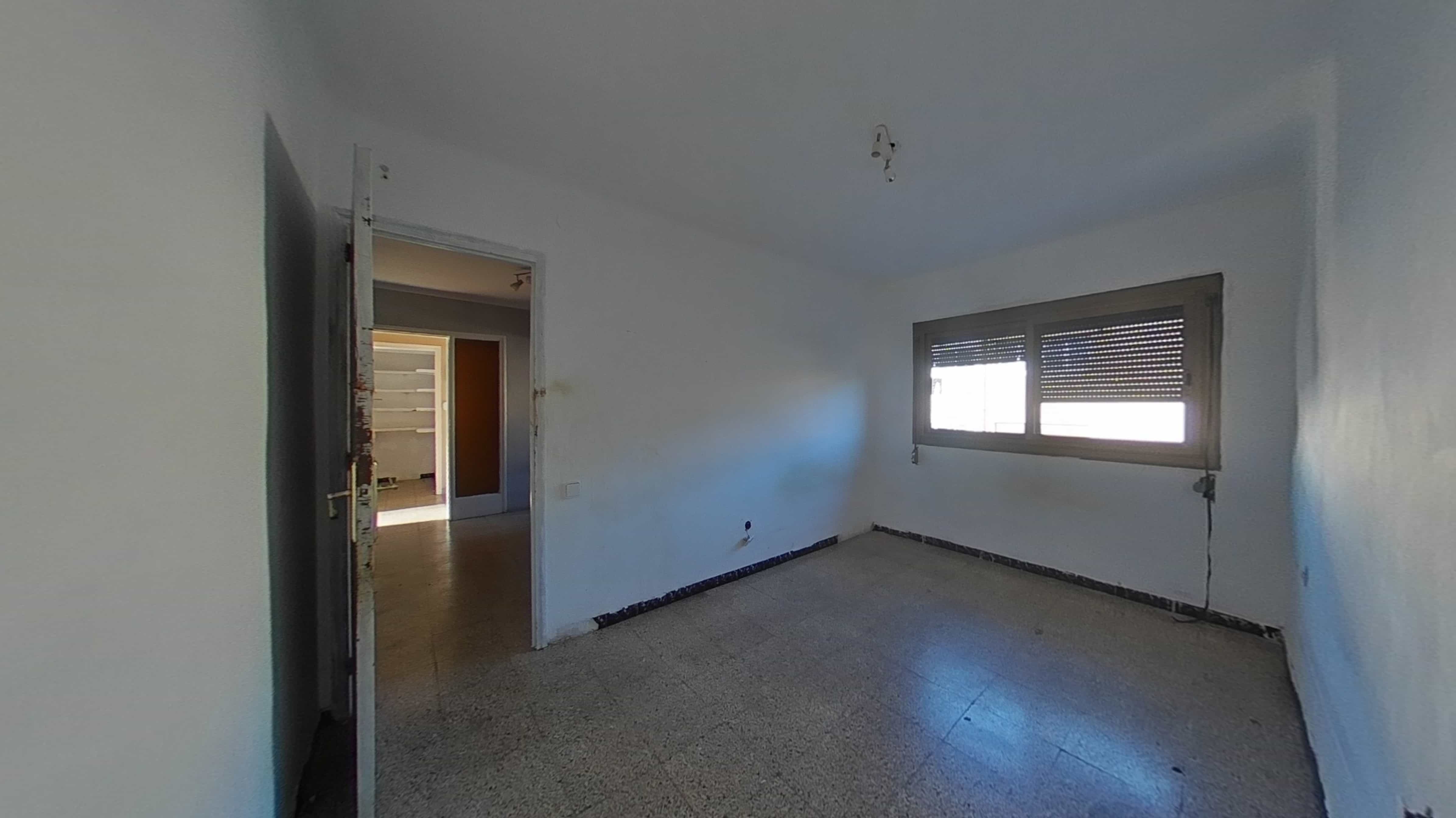 Piso en venta en calle Guadiana 2. 4º2ª (08223 Terrassa)