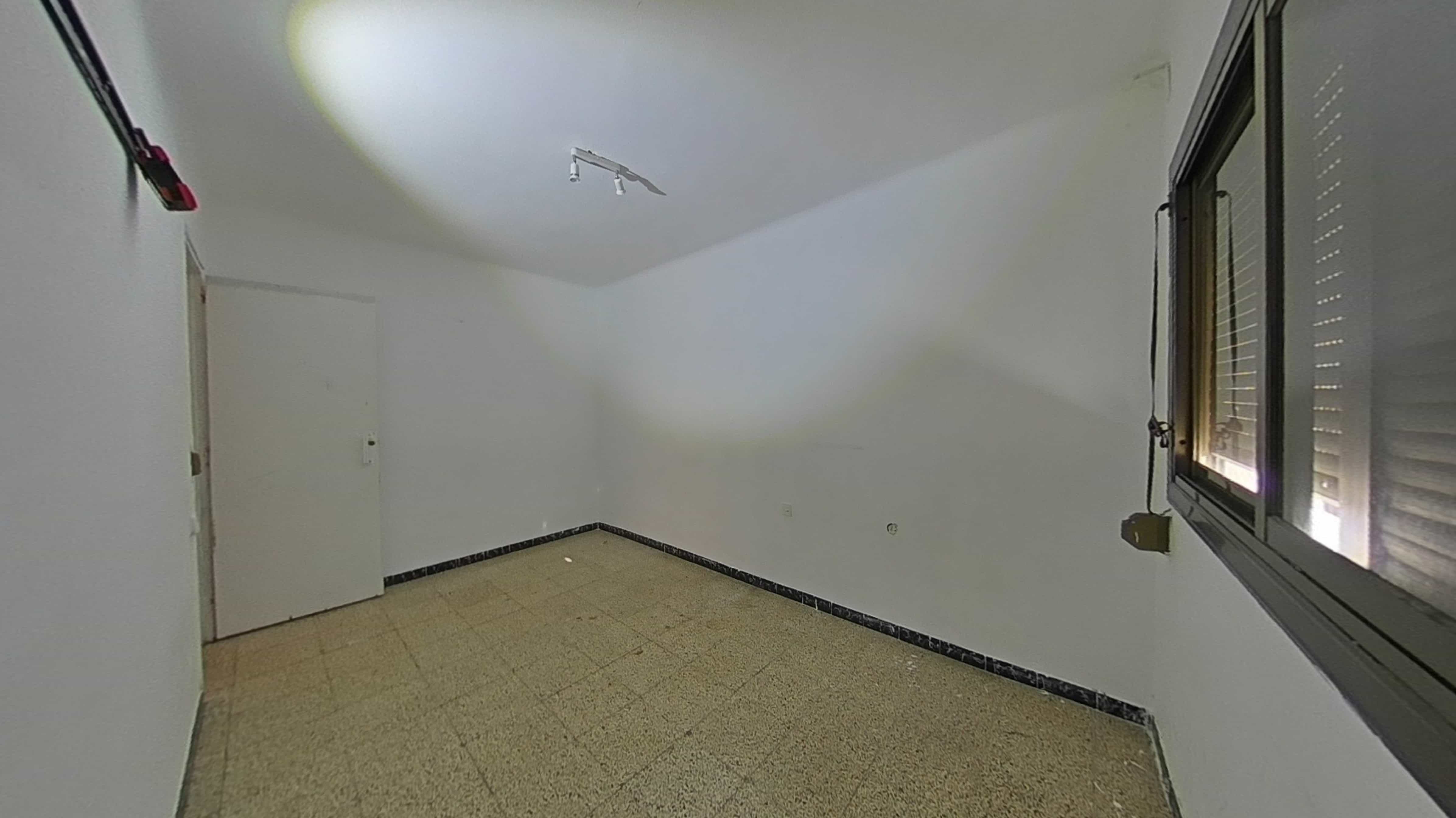 Piso en venta en calle Guadiana 2. 4º2ª (08223 Terrassa)