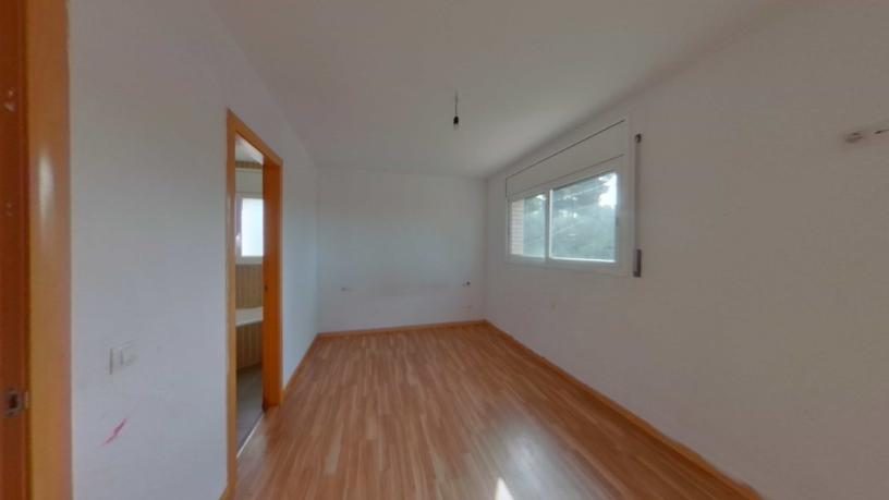 Chalet adosado en venta en calle Grecia
