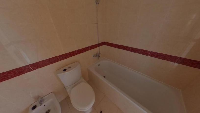 Piso en venta en calle Montsia