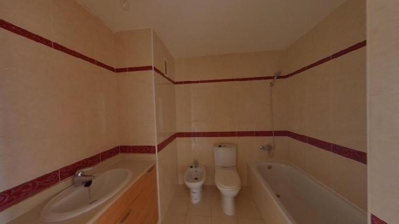Piso en venta en calle Montsia