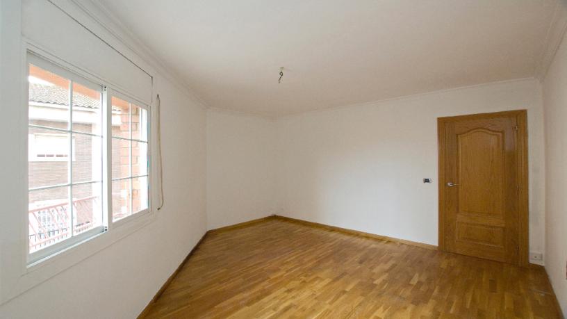 Piso en venta en calle Mossen Cinto Verdaguer