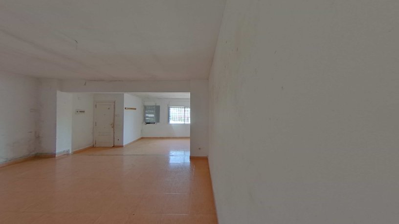 Chalet adosado en venta en calle Sant Miquel