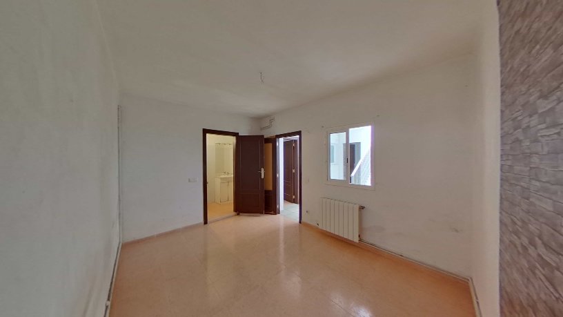 Chalet adosado en venta en calle Sant Miquel