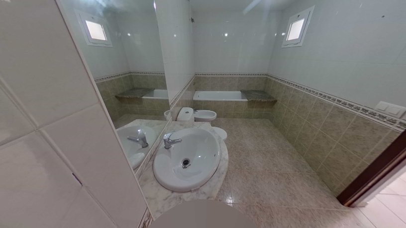 Chalet adosado en venta en calle Sant Miquel
