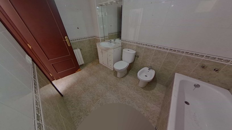 Chalet adosado en venta en calle Sant Miquel