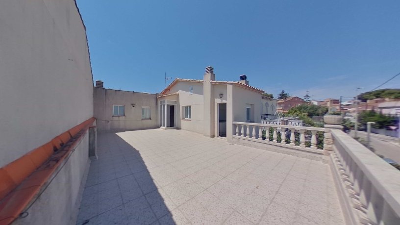 Chalet adosado en venta en calle Sant Miquel