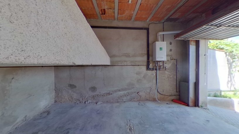 Chalet adosado en venta en calle Sant Miquel