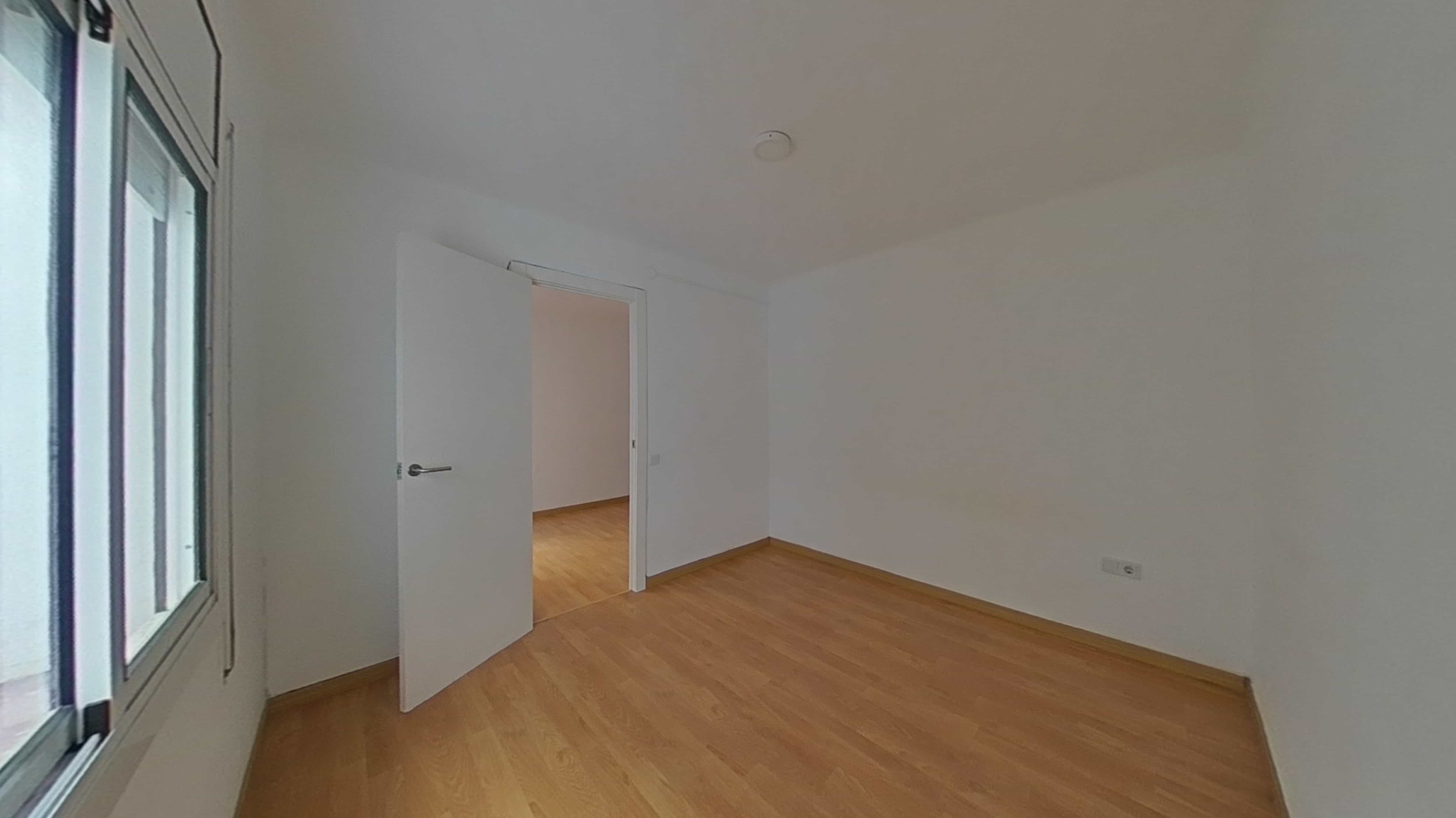 Flat for sale in calle Taronger