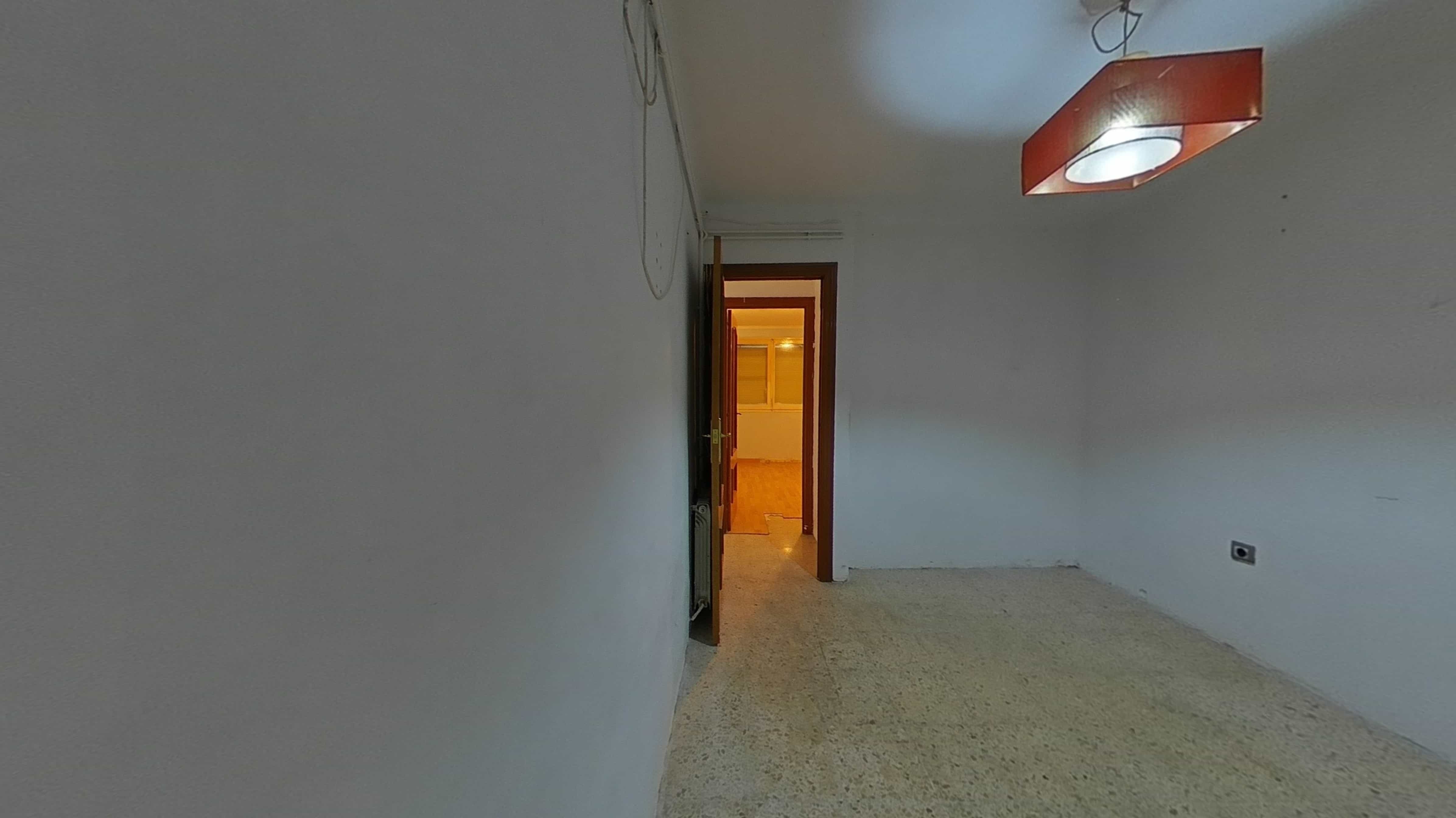 Piso en venta en calle Guasch