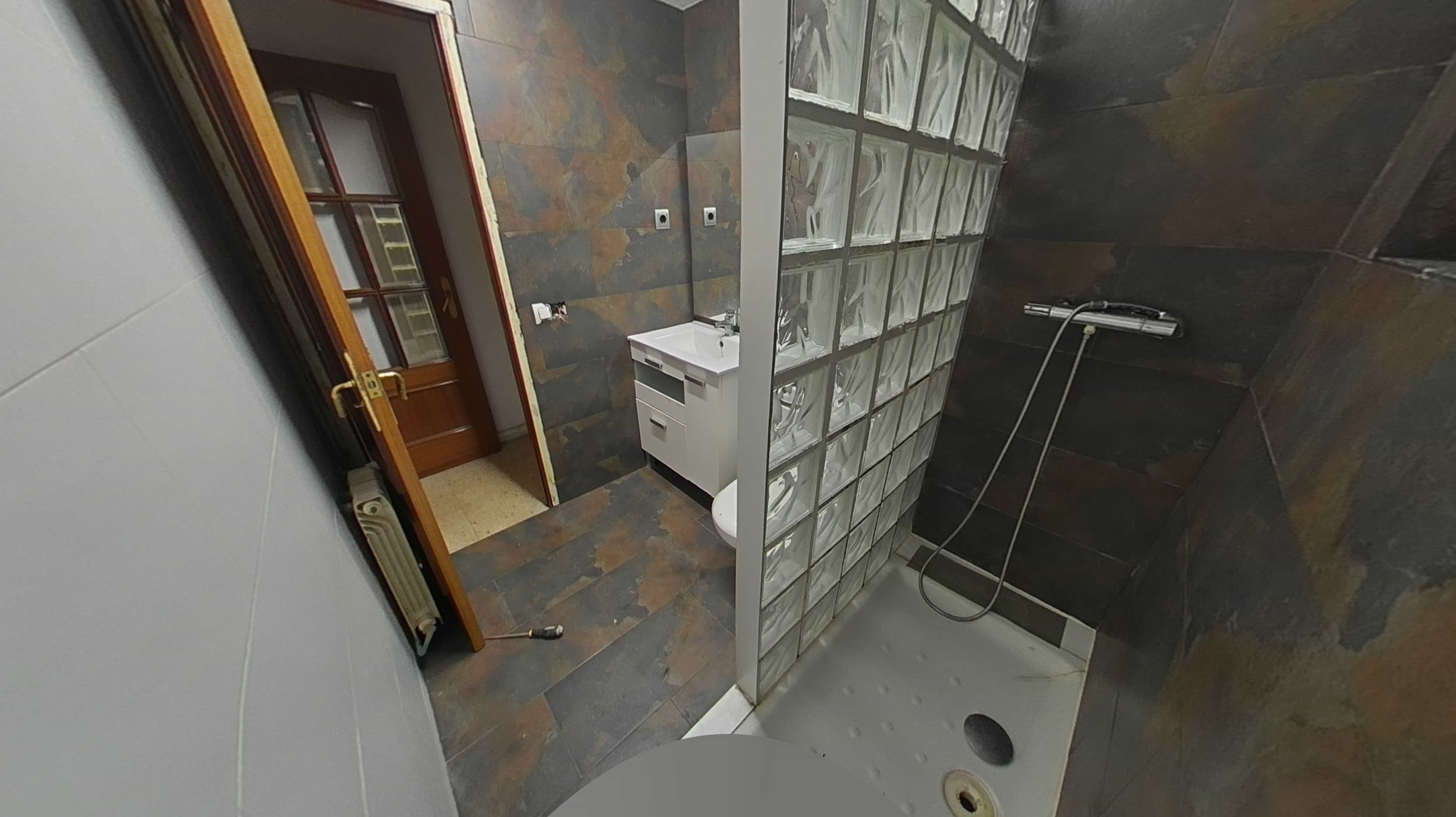 Piso en venta en calle Guasch