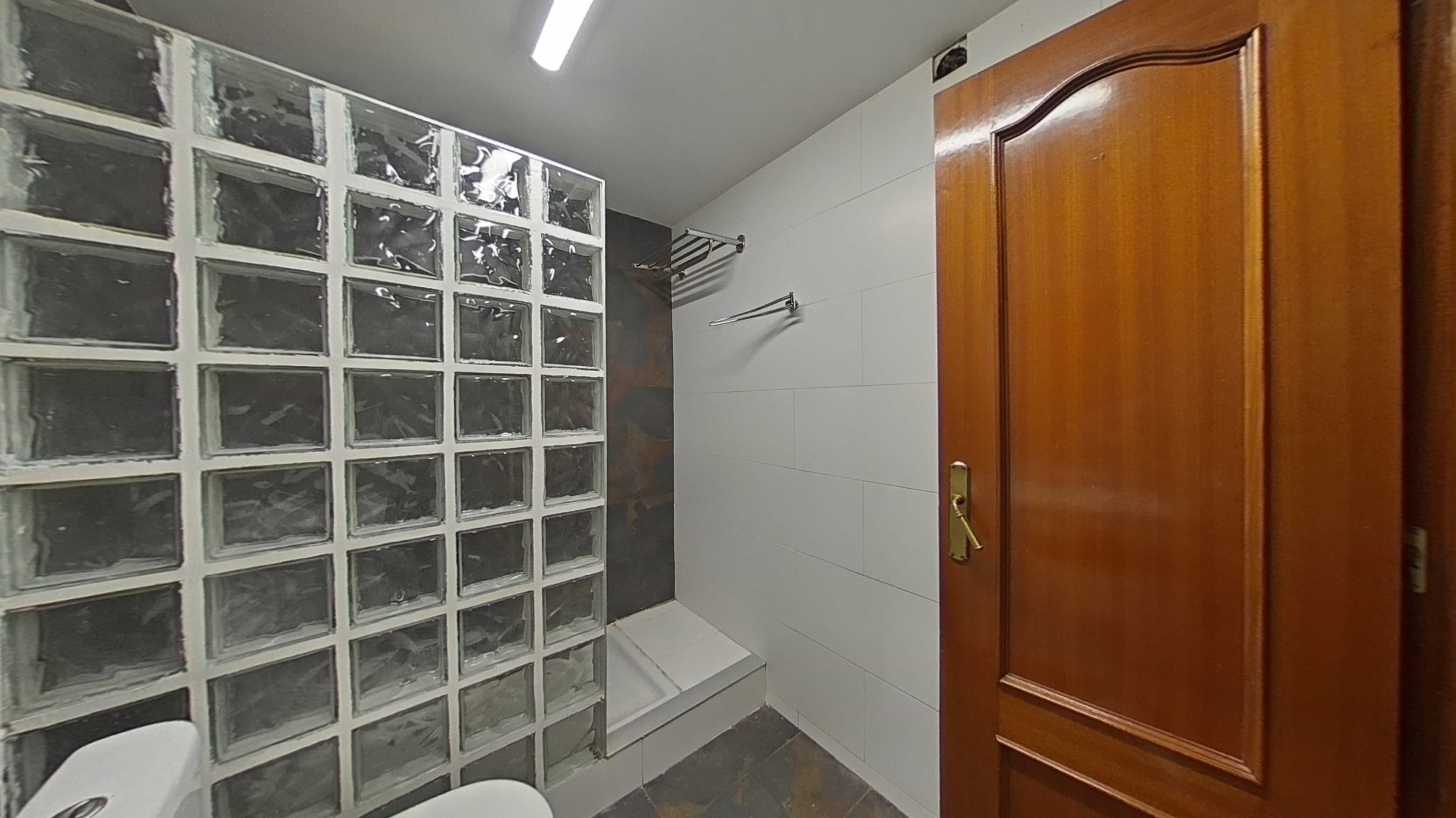 Piso en venta en calle Guasch