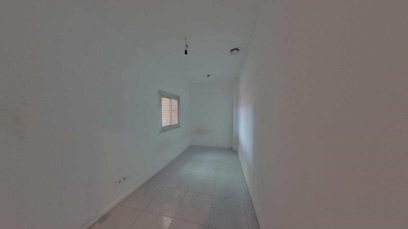 Piso en venta en calle Tori
