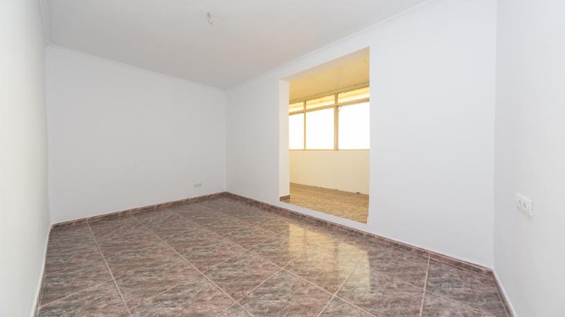 Piso en venta en calle Democracia