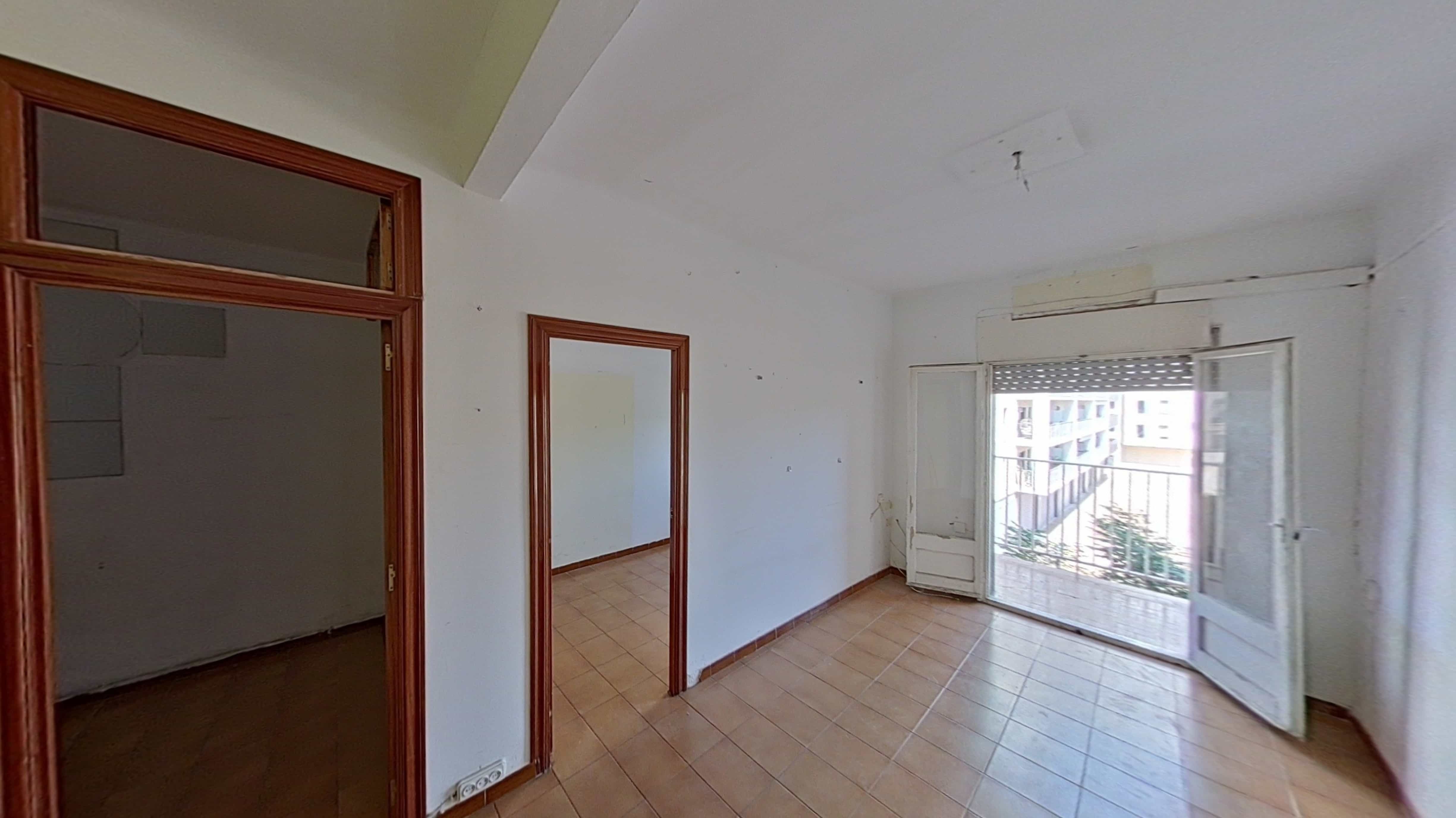 Piso en venta en calle Batllori 3