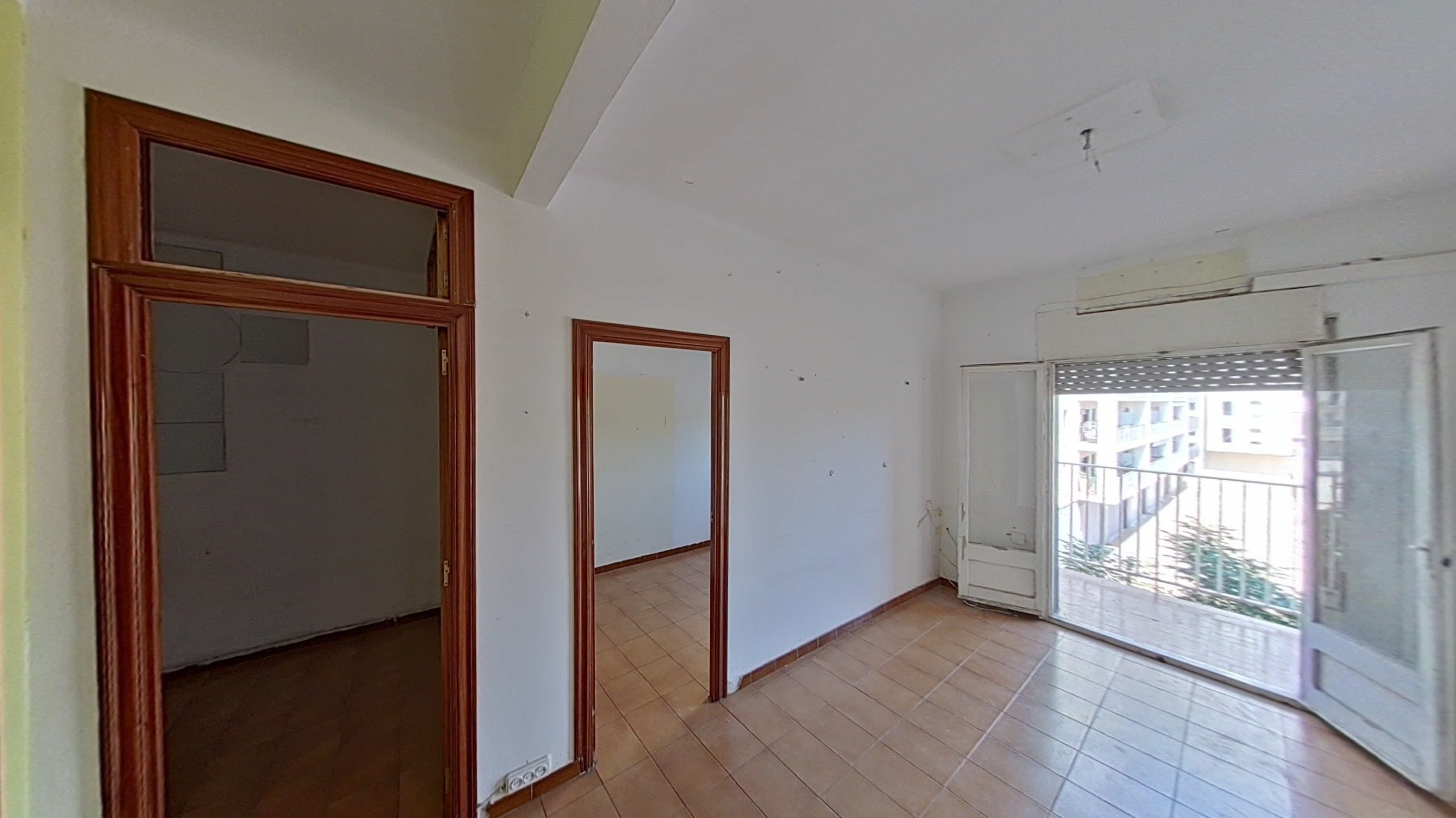 Piso en venta en calle Batllori 3