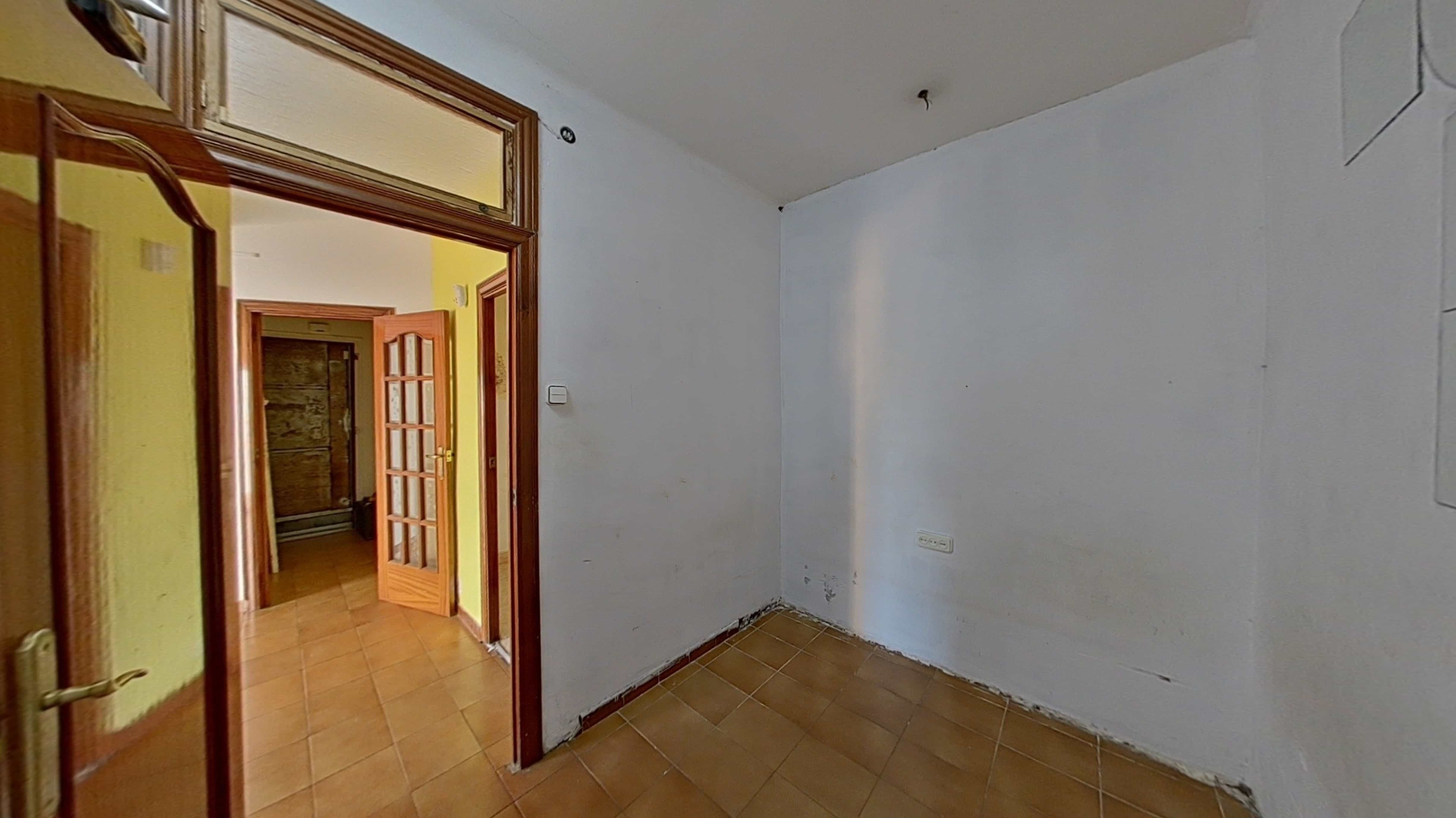 Piso en venta en calle Batllori 3
