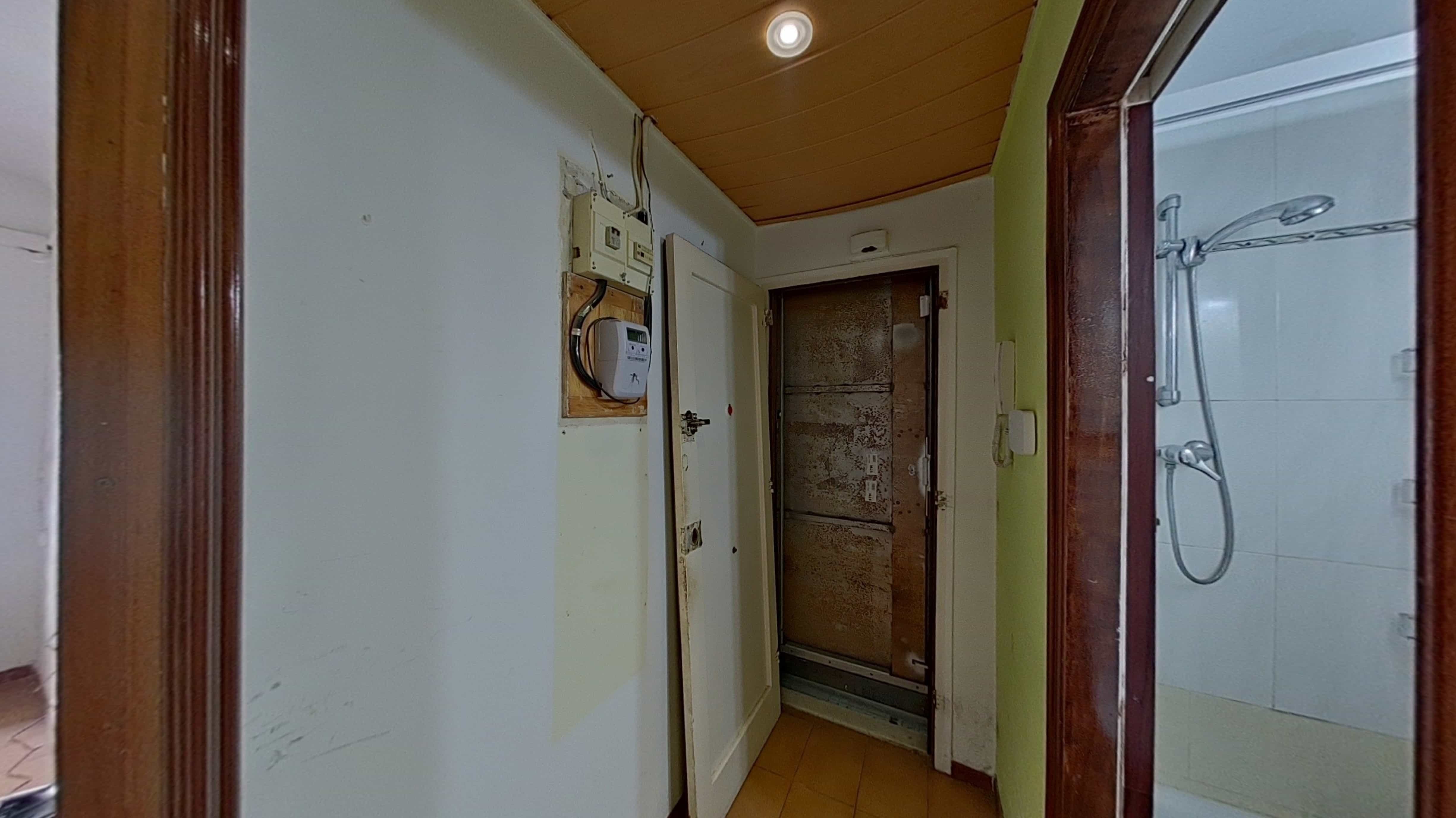 Piso en venta en calle Batllori 3