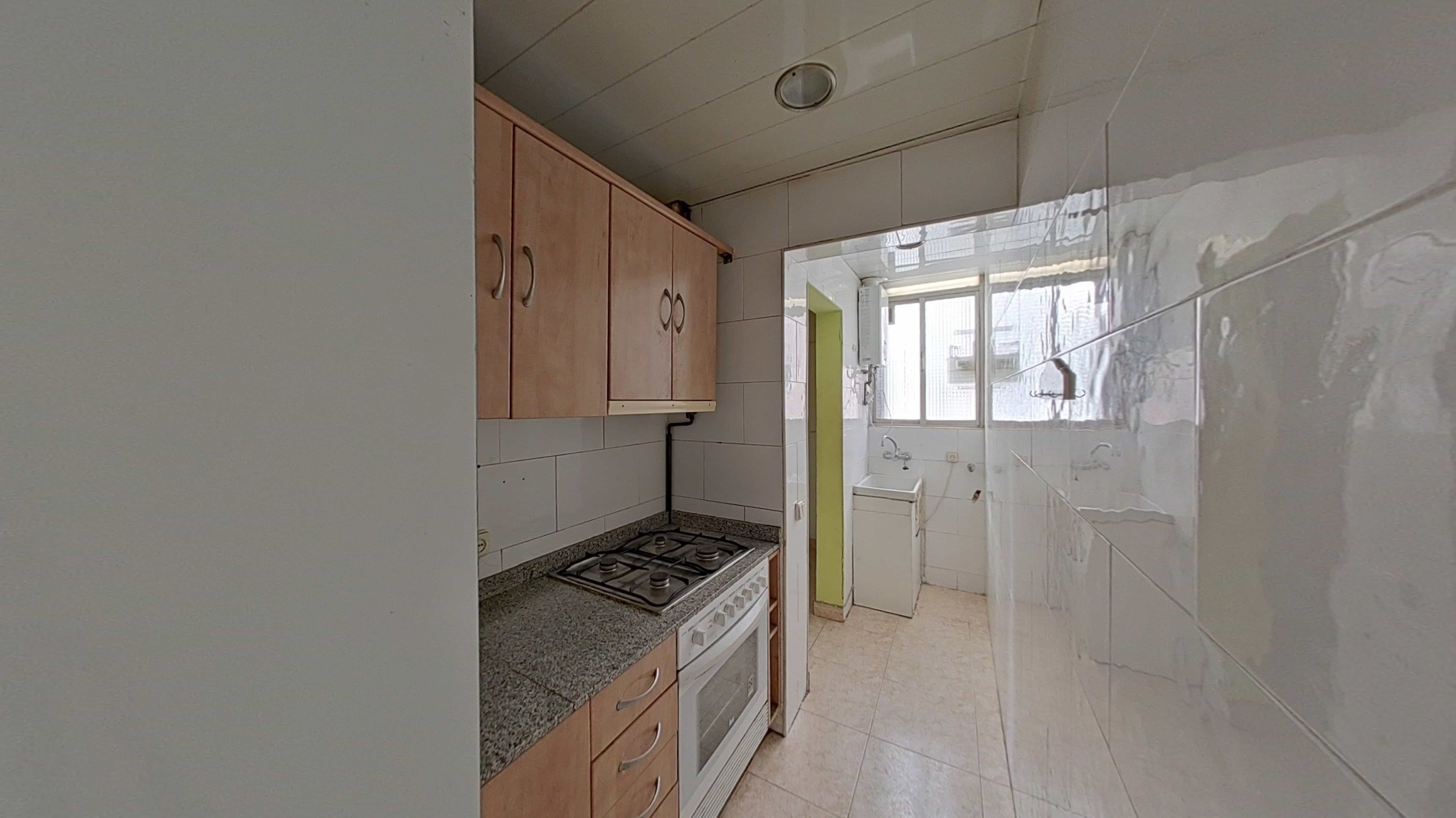 Piso en venta en calle Batllori 3