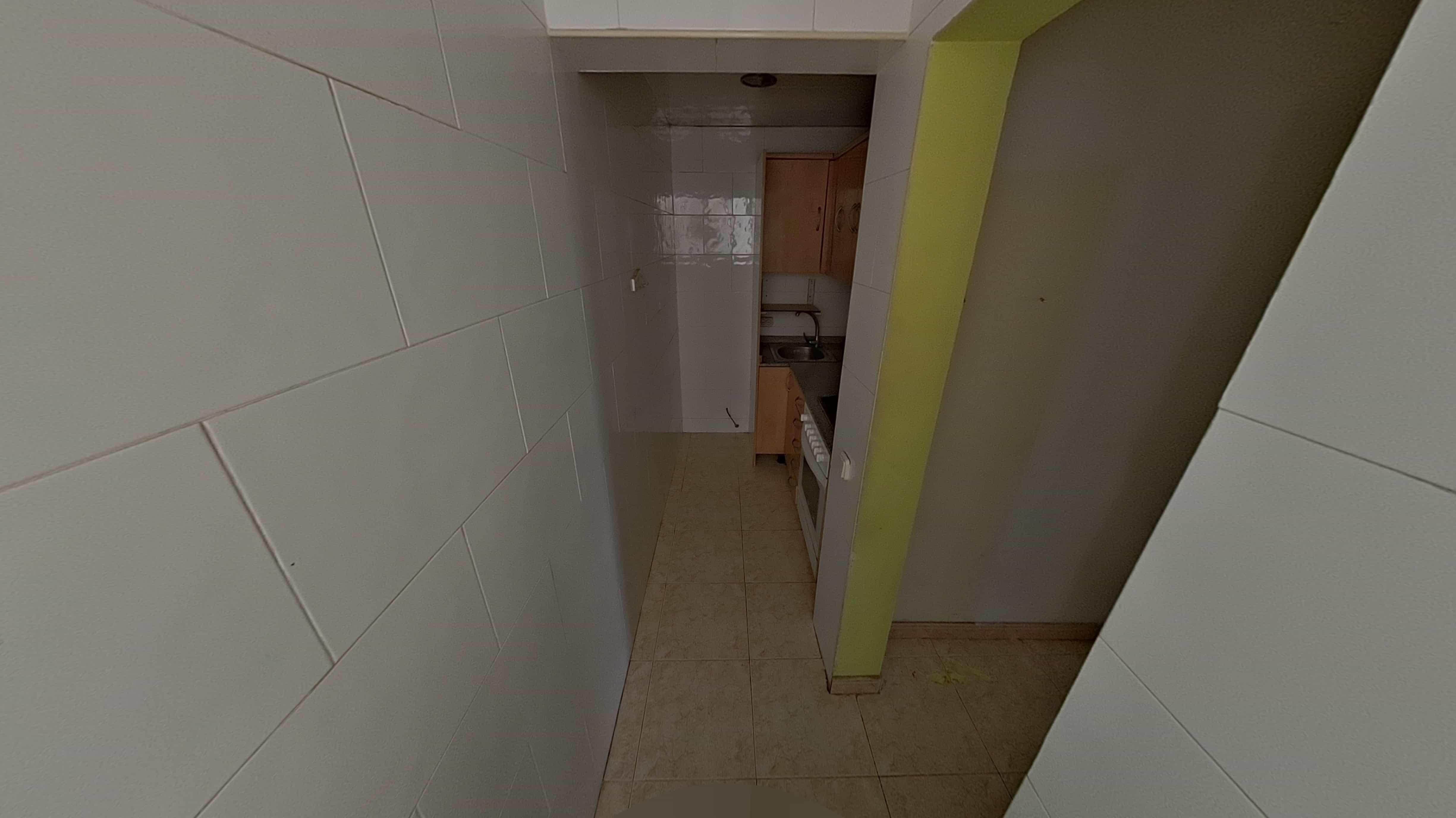 Piso en venta en calle Batllori 3