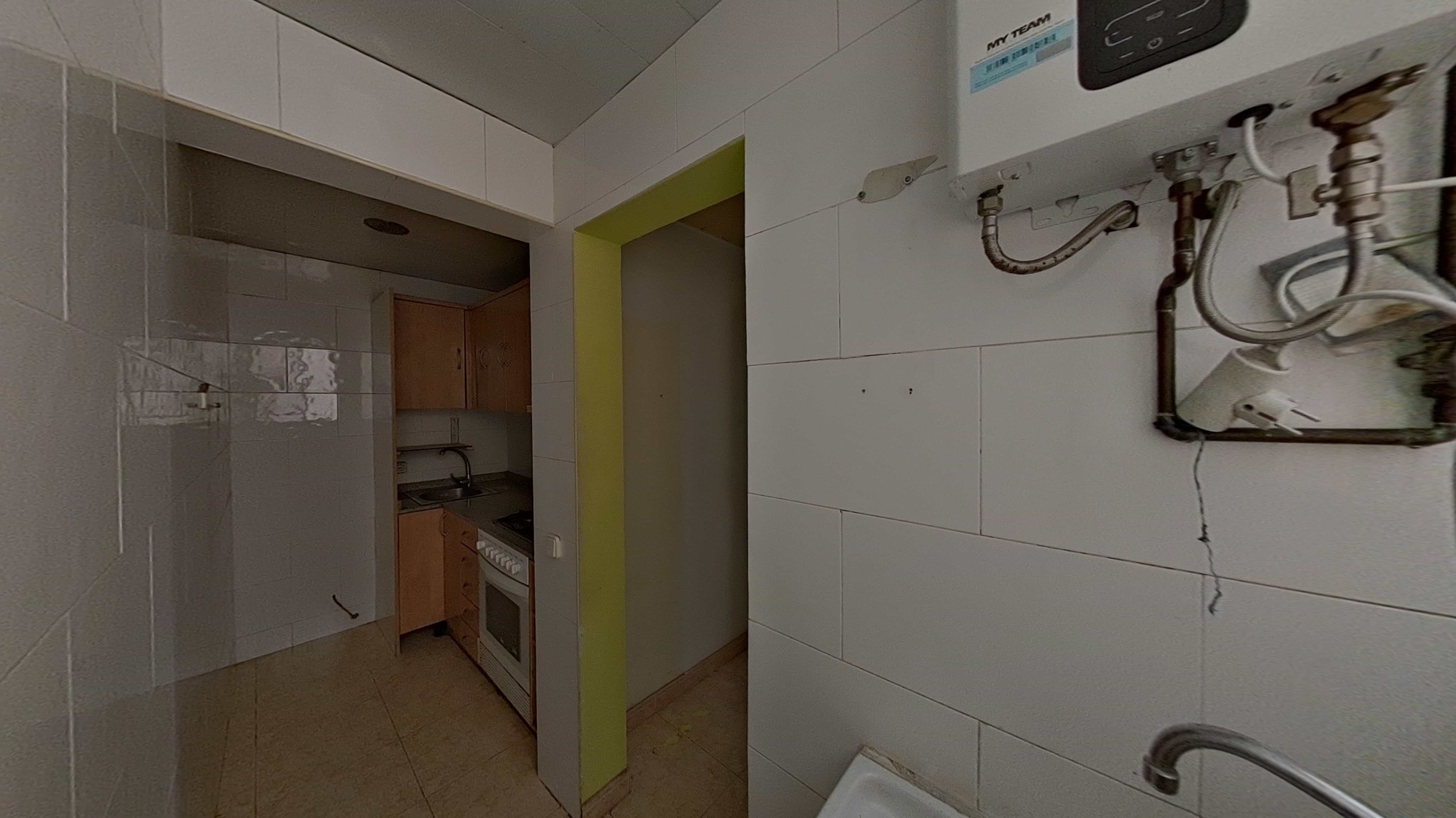 Piso en venta en calle Batllori 3