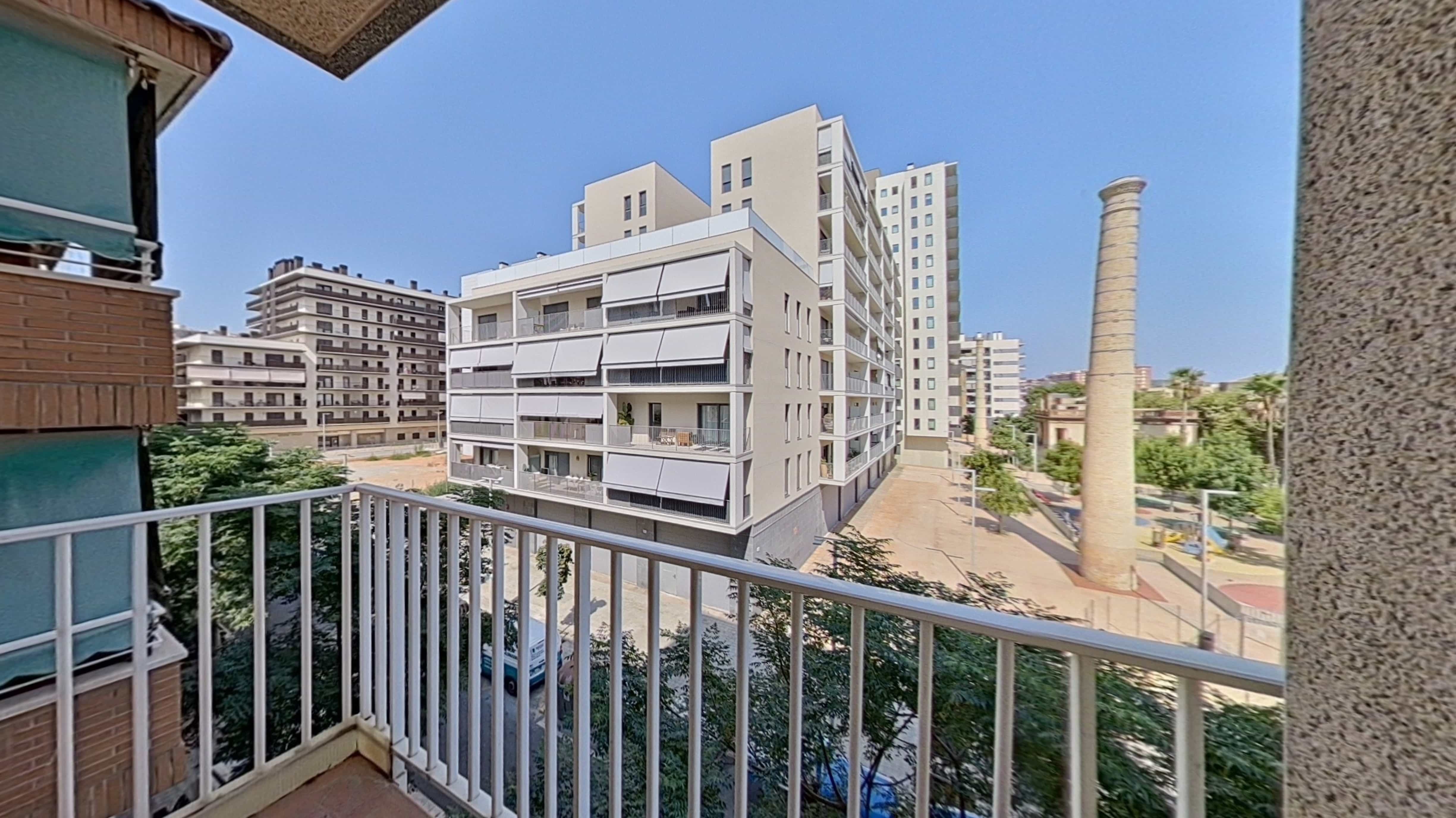 Piso en venta en calle Batllori 3