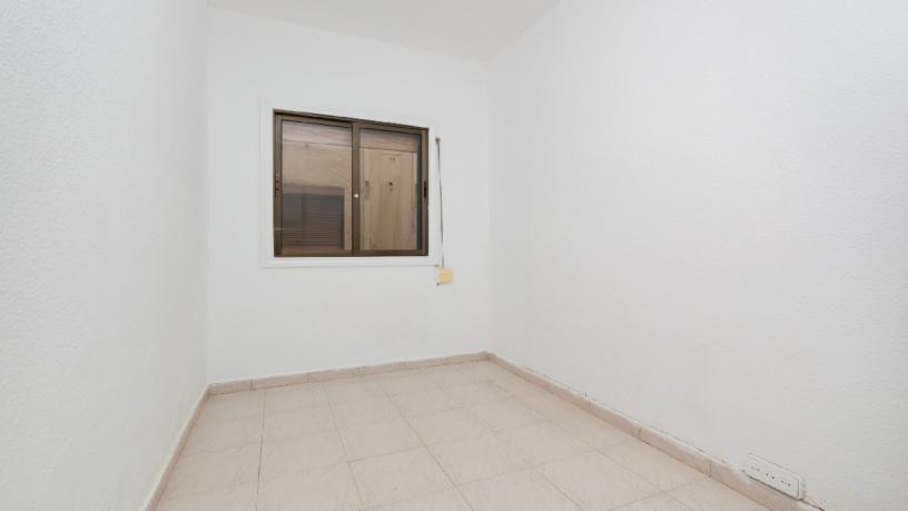 Piso en venta en calle Travau