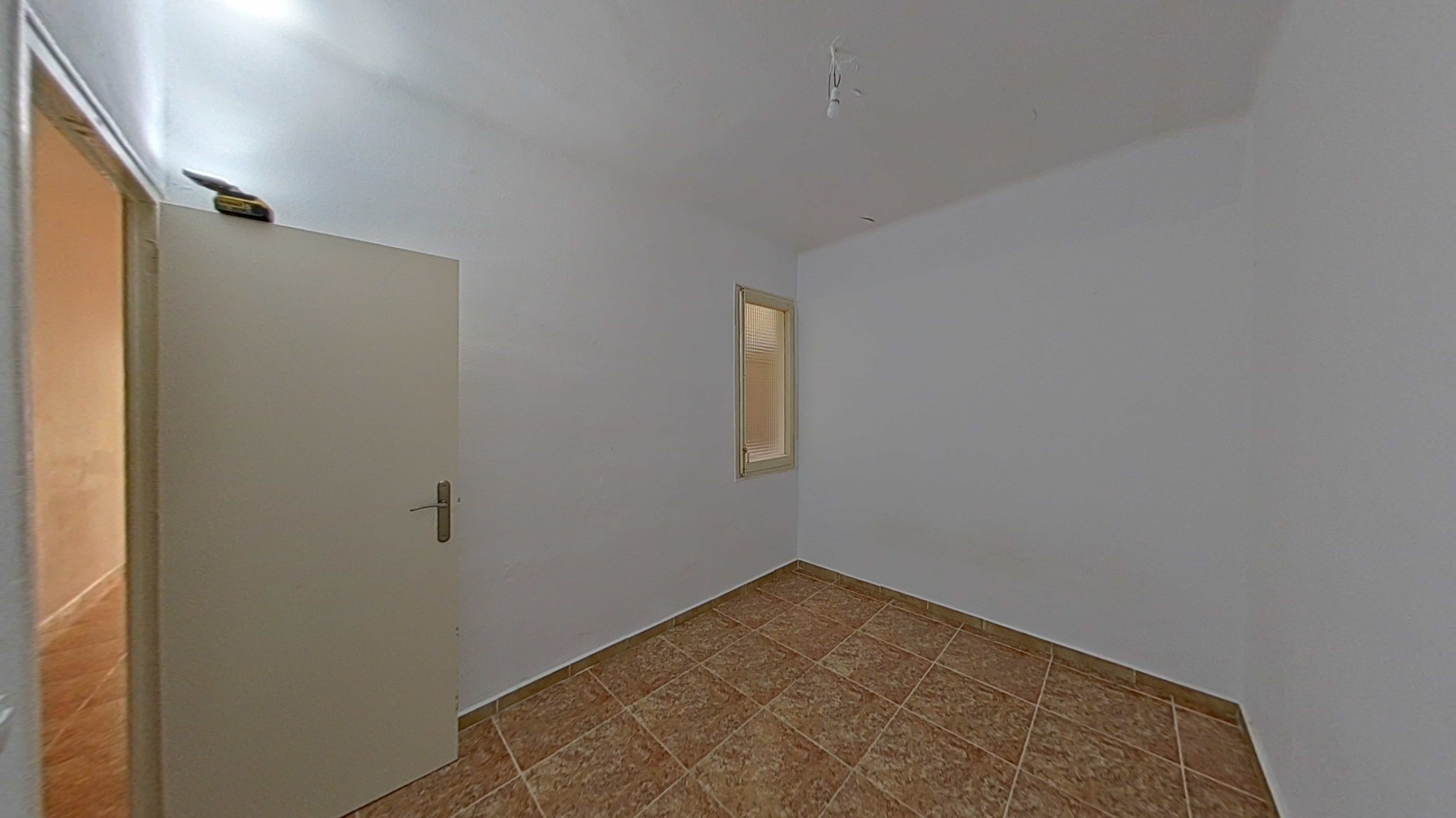 Flat for sale in calle Roser