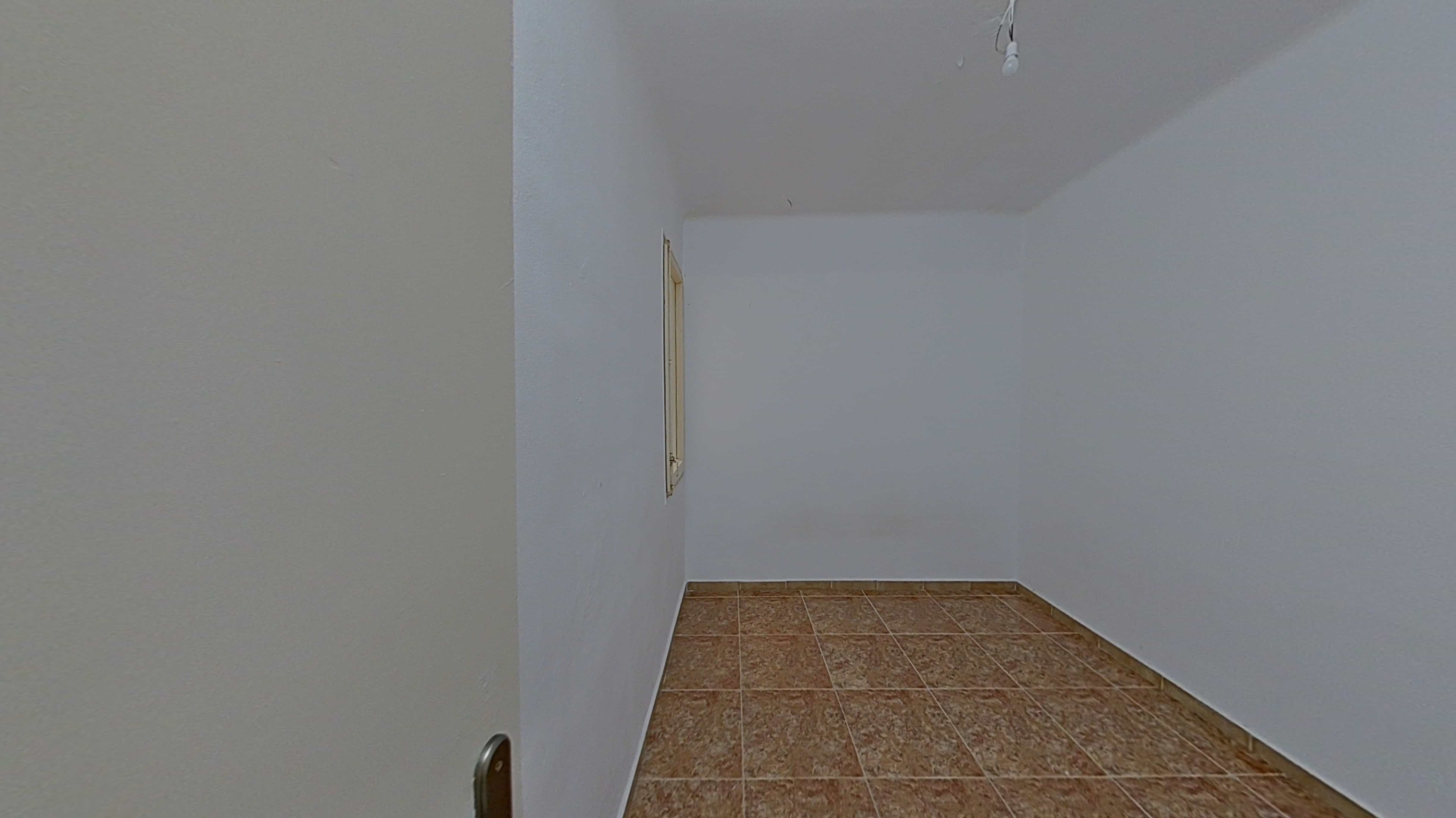 Flat for sale in calle Roser