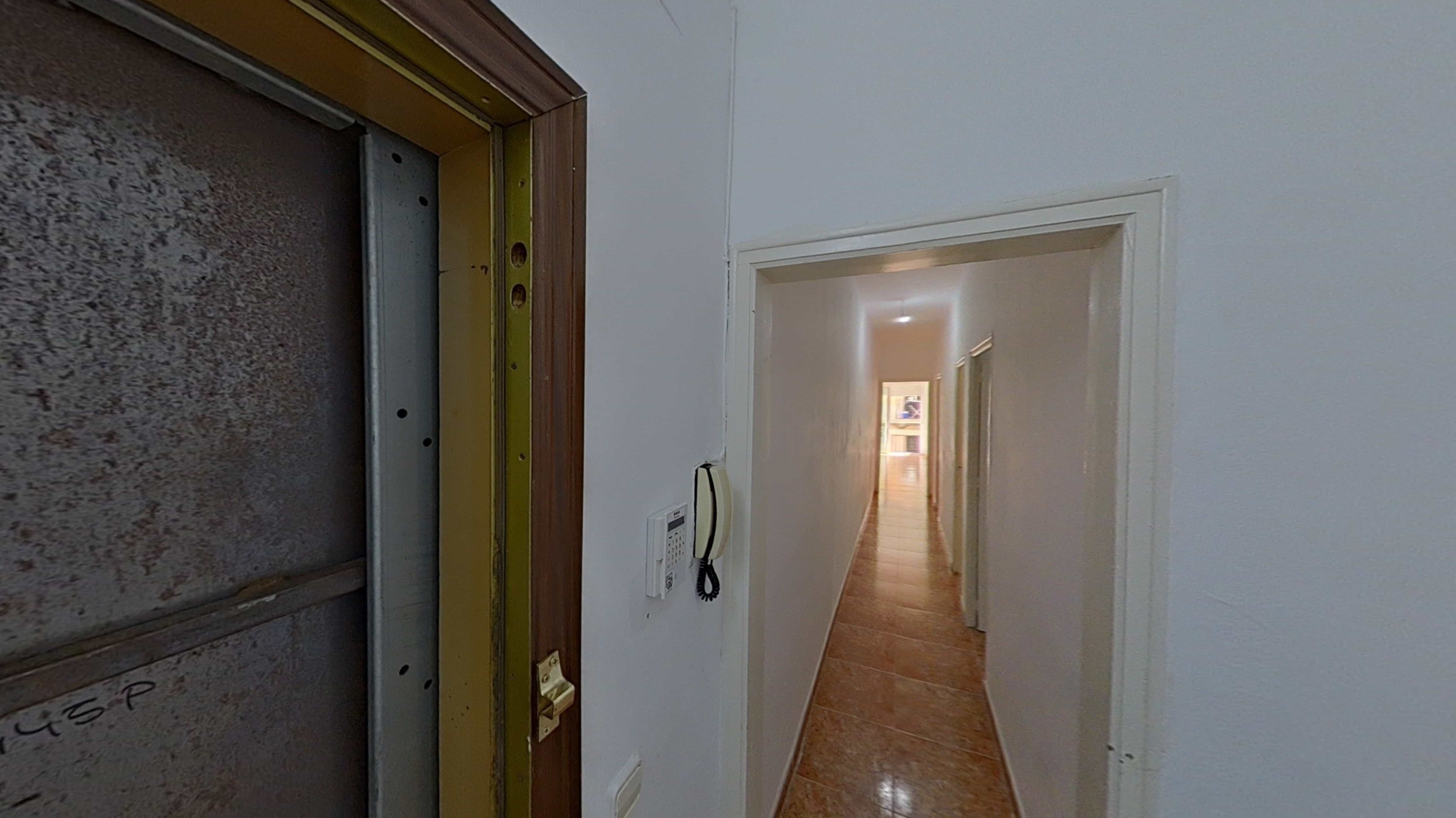 Flat for sale in calle Roser