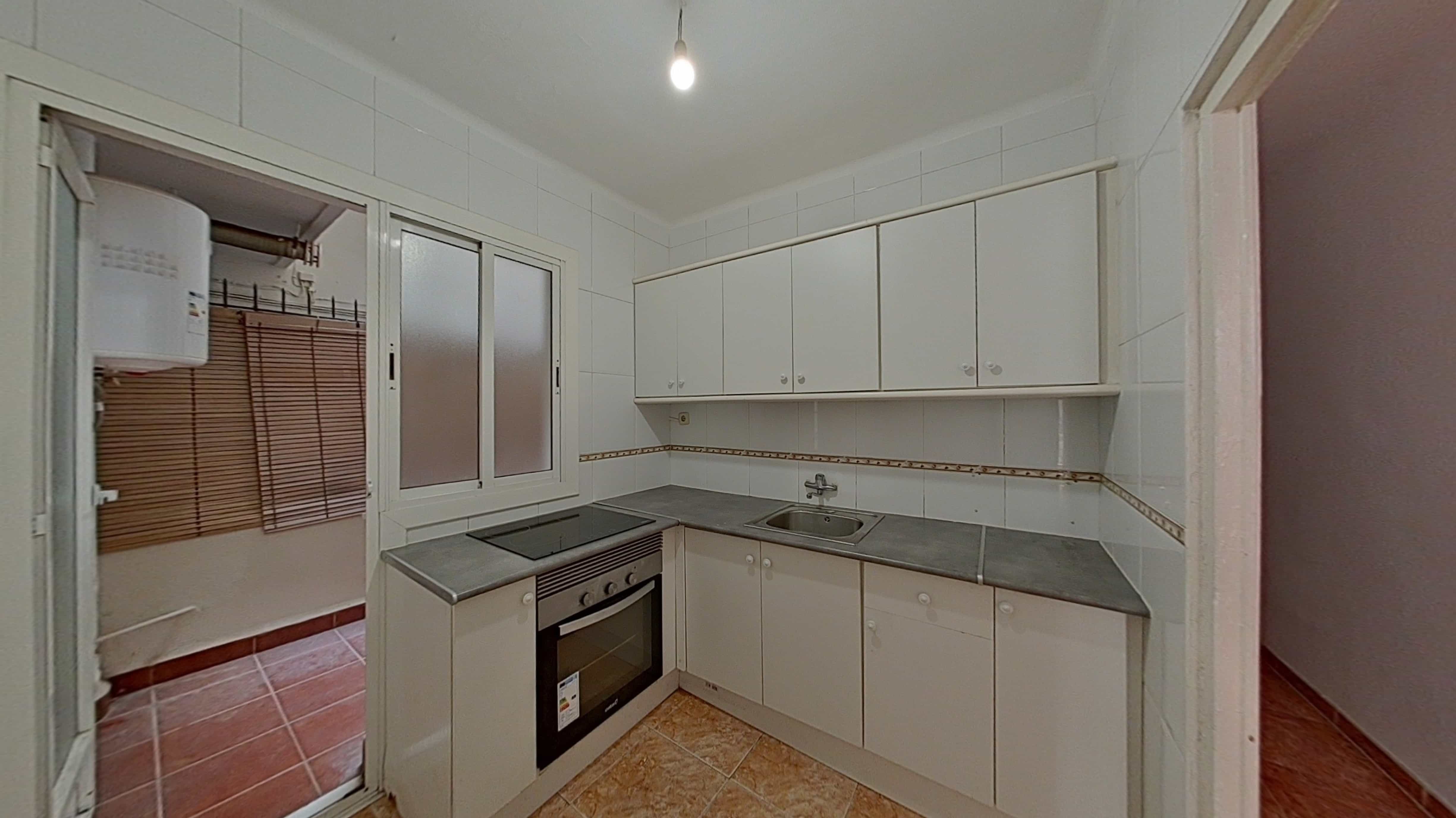 Flat for sale in calle Roser