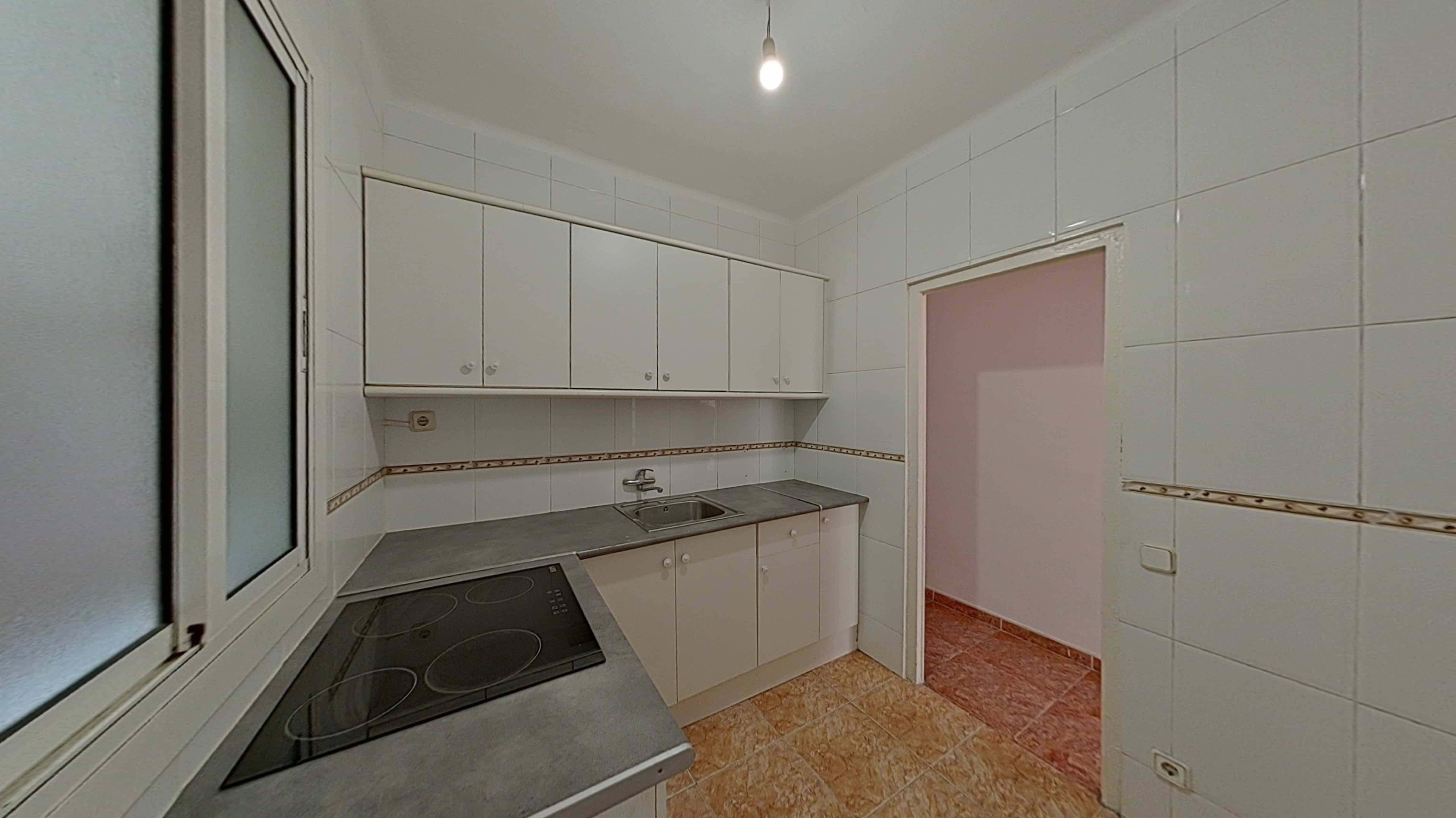 Flat for sale in calle Roser