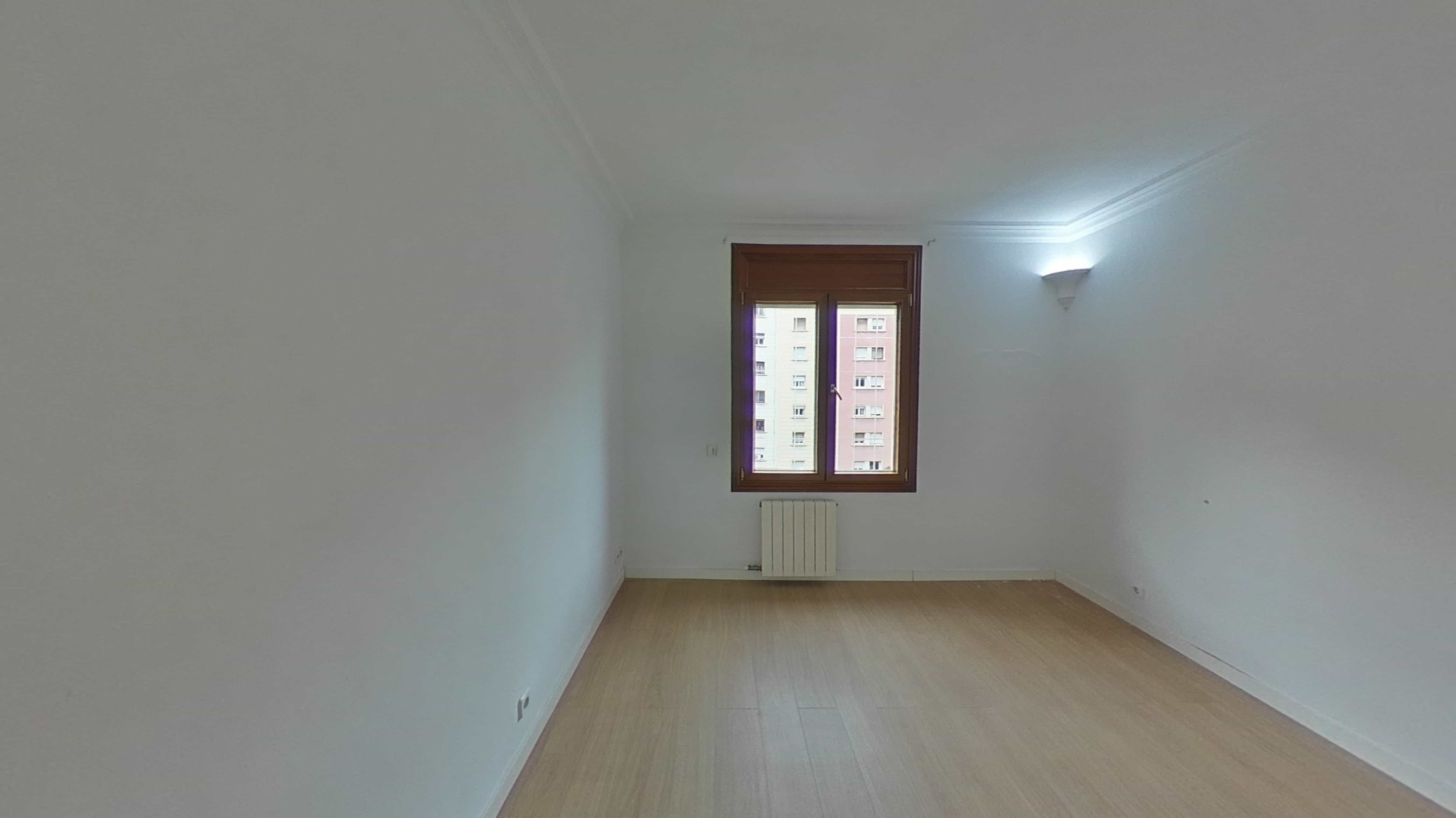 Piso en venta en calle Sardenya