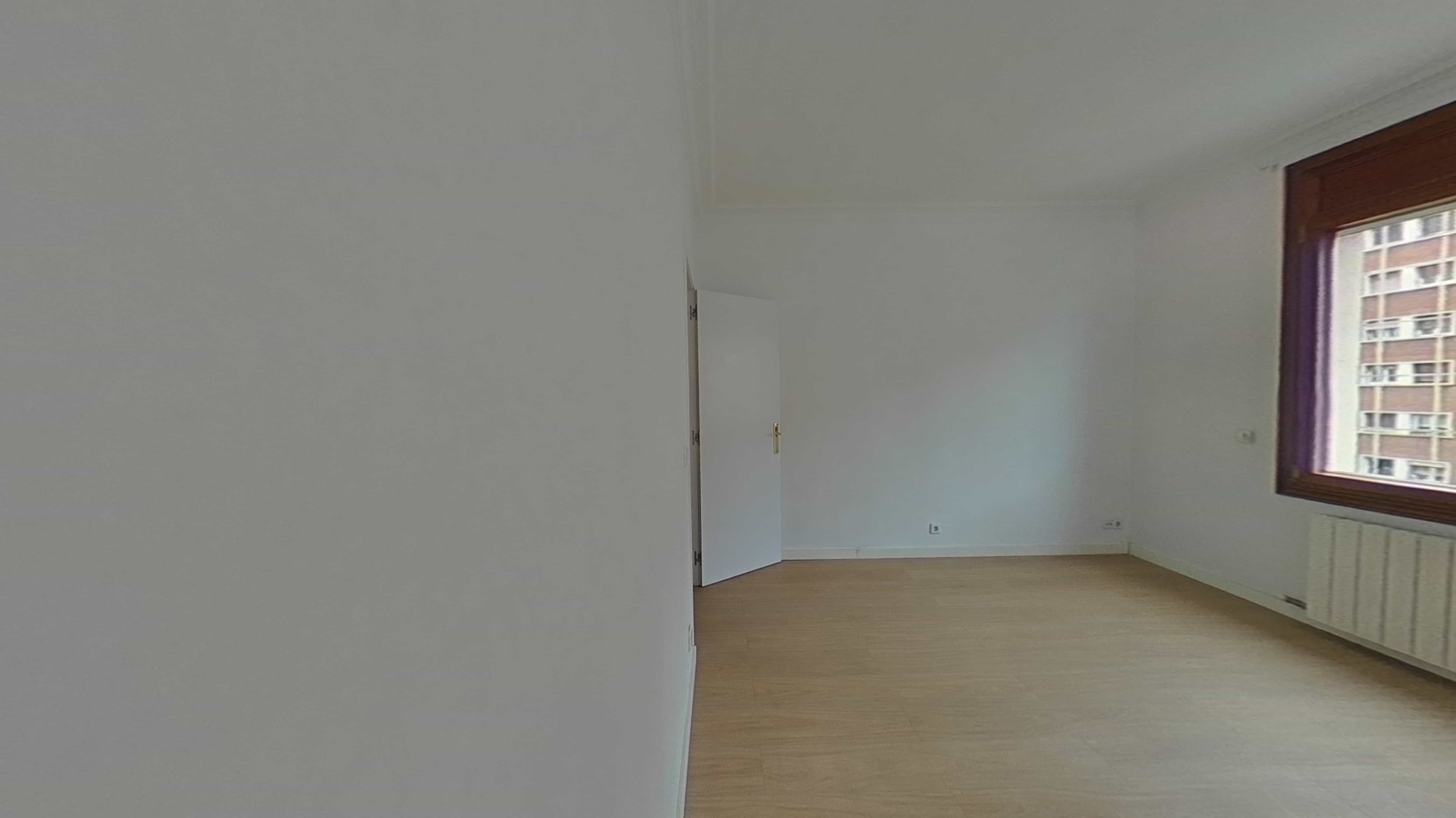 Piso en venta en calle Sardenya