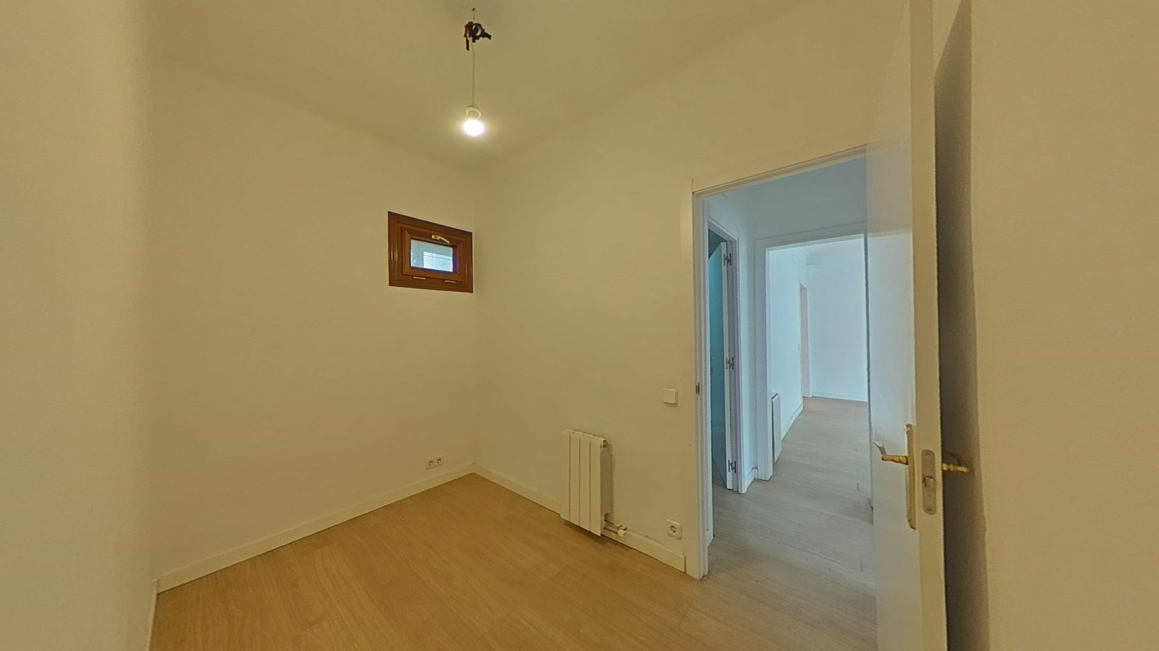 Piso en venta en calle Sardenya