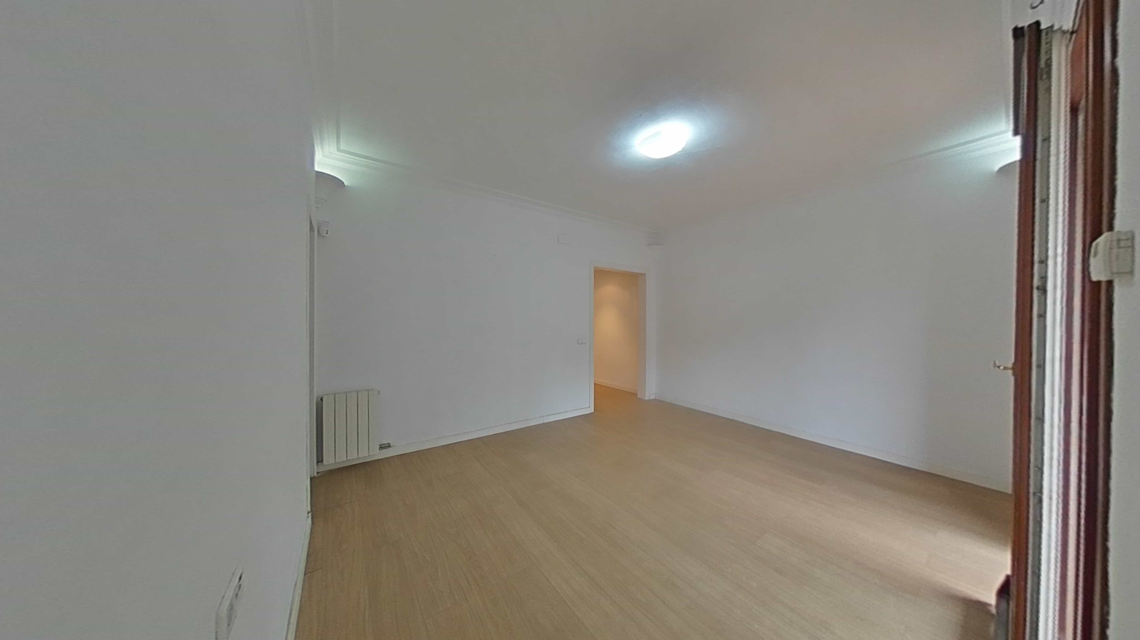 Piso en venta en calle Sardenya