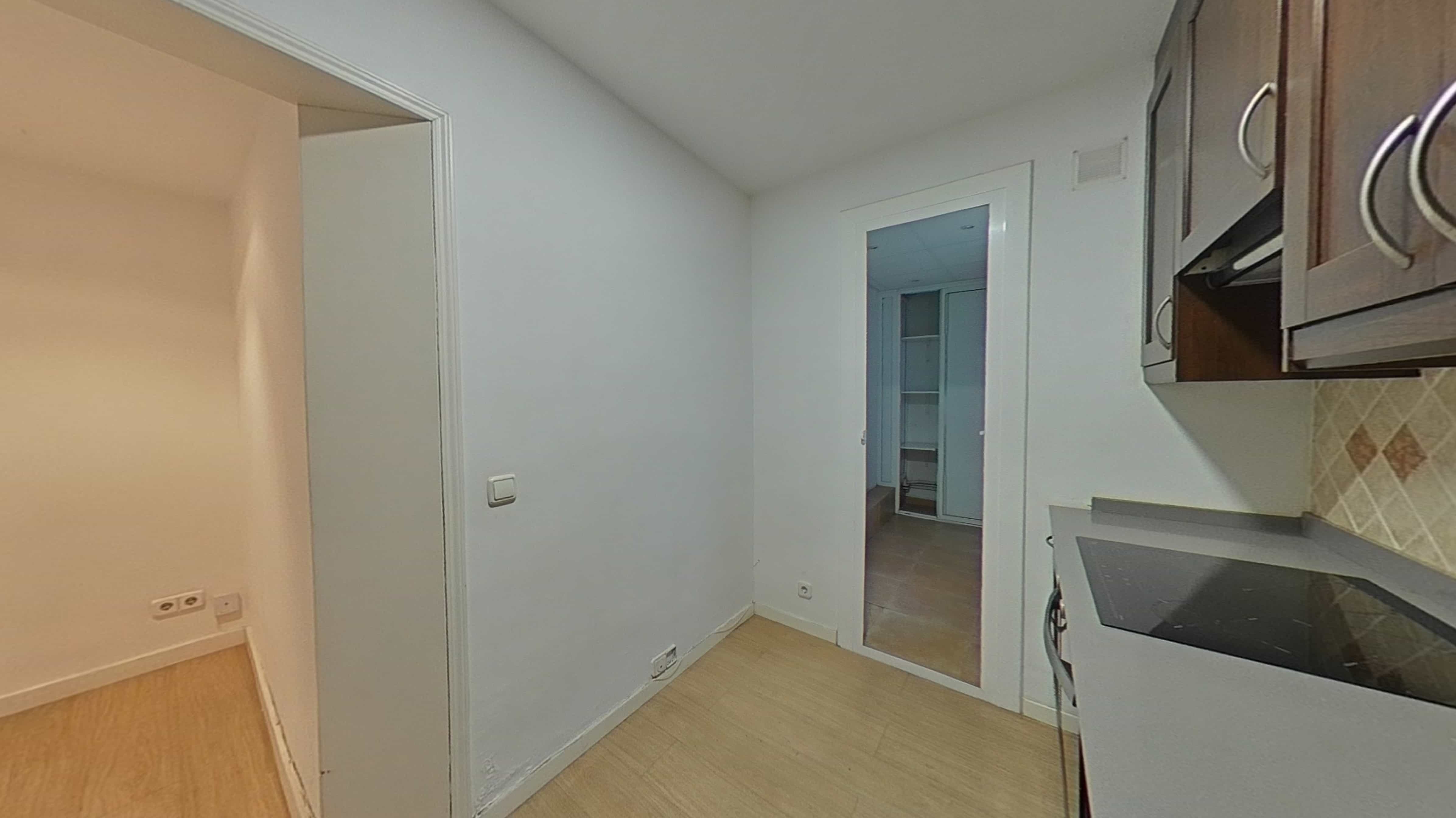 Piso en venta en calle Sardenya