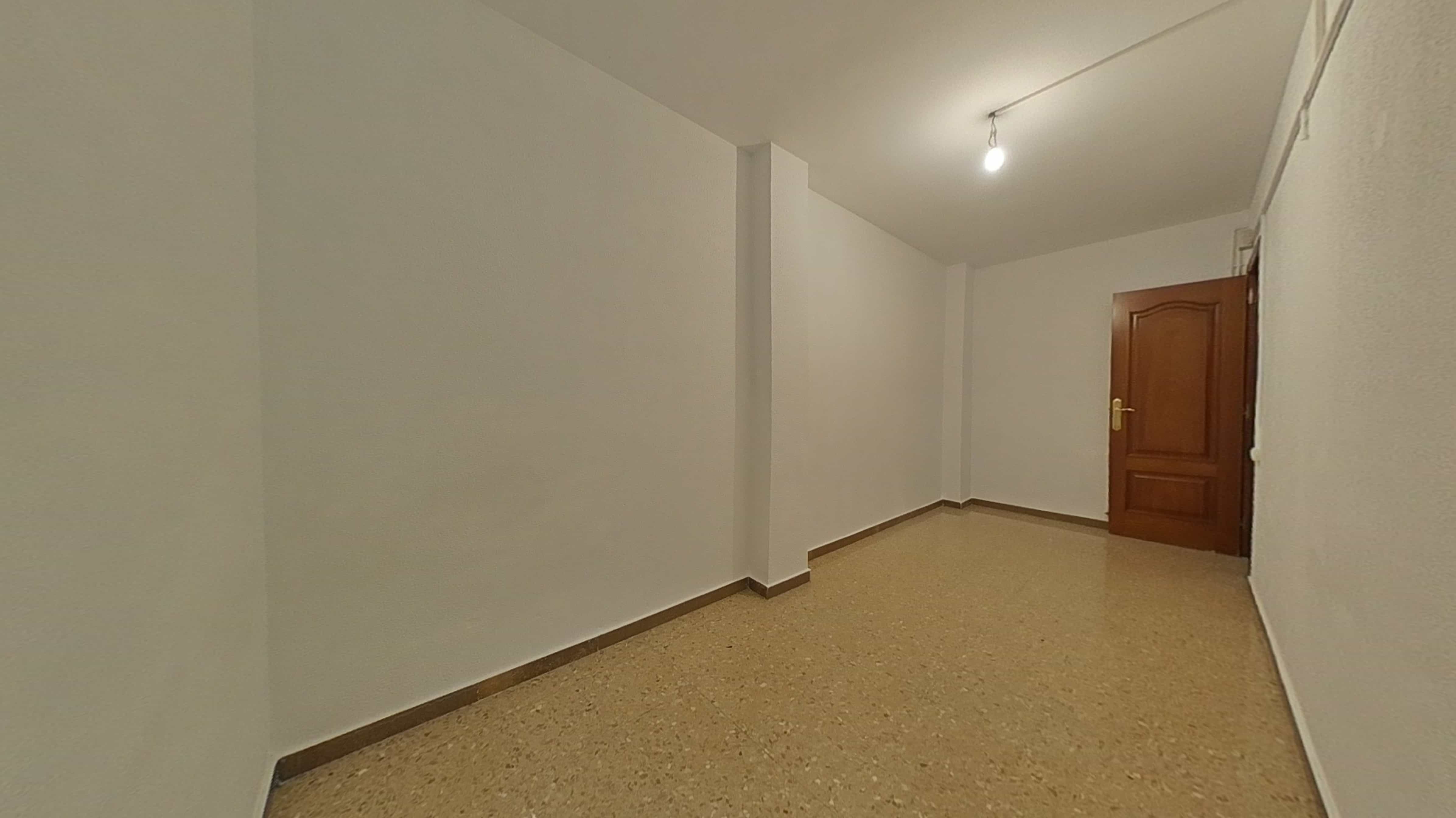 Piso en venta en calle Alcantara