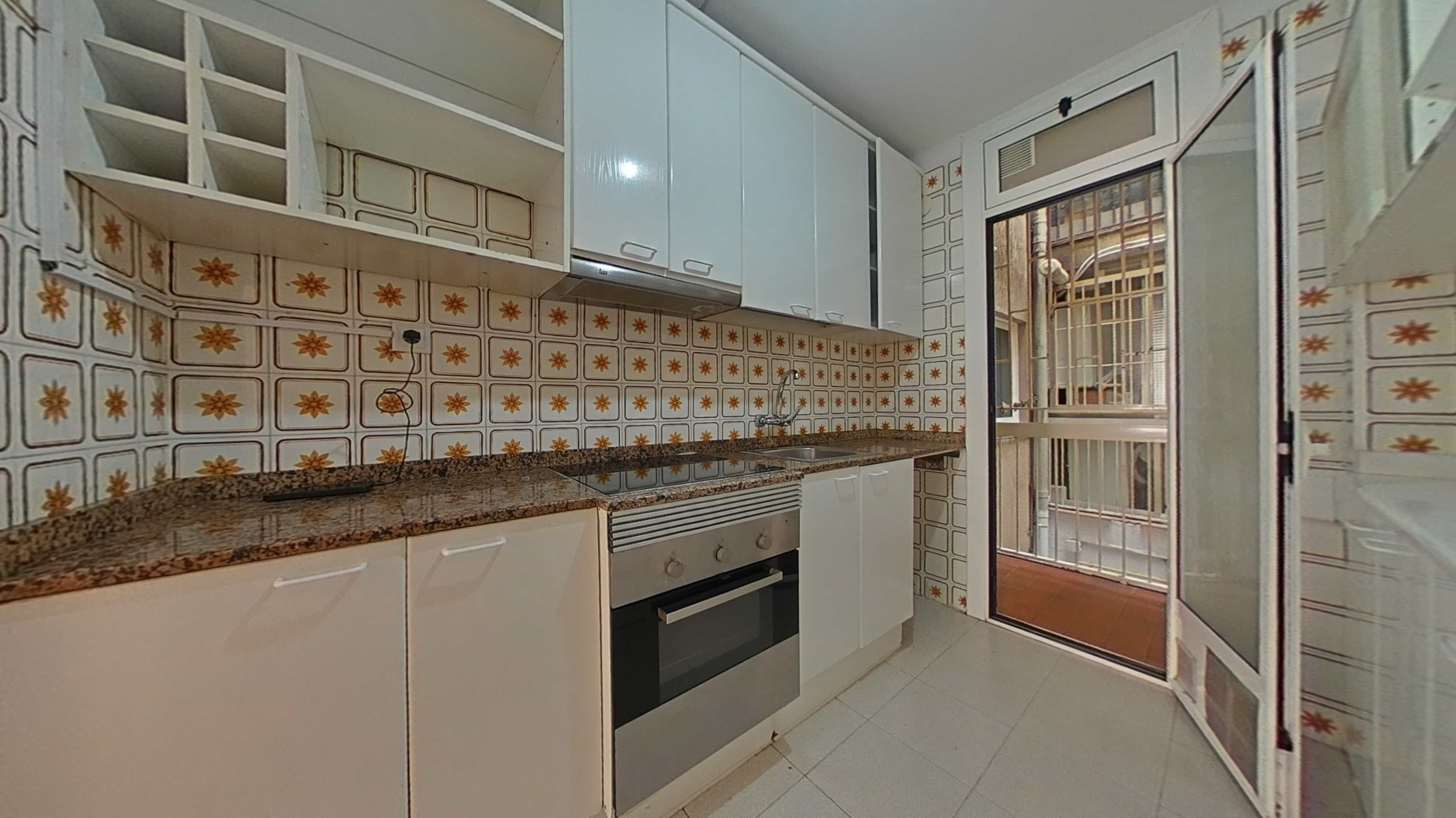 Piso en venta en calle Alcantara